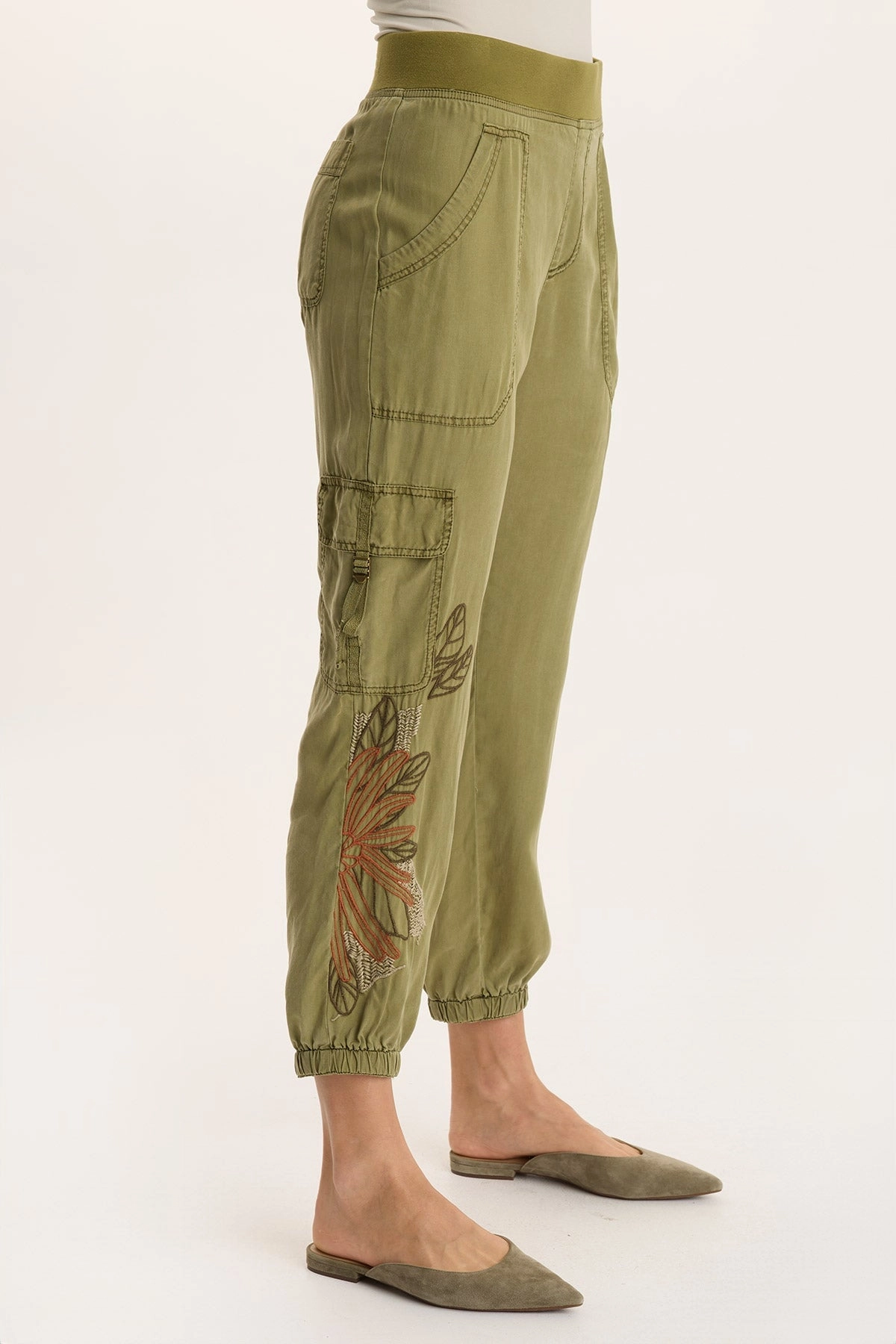 Darri Embroidered Pull-on Soft Twill Jogger Seamless construction Cycling Fit