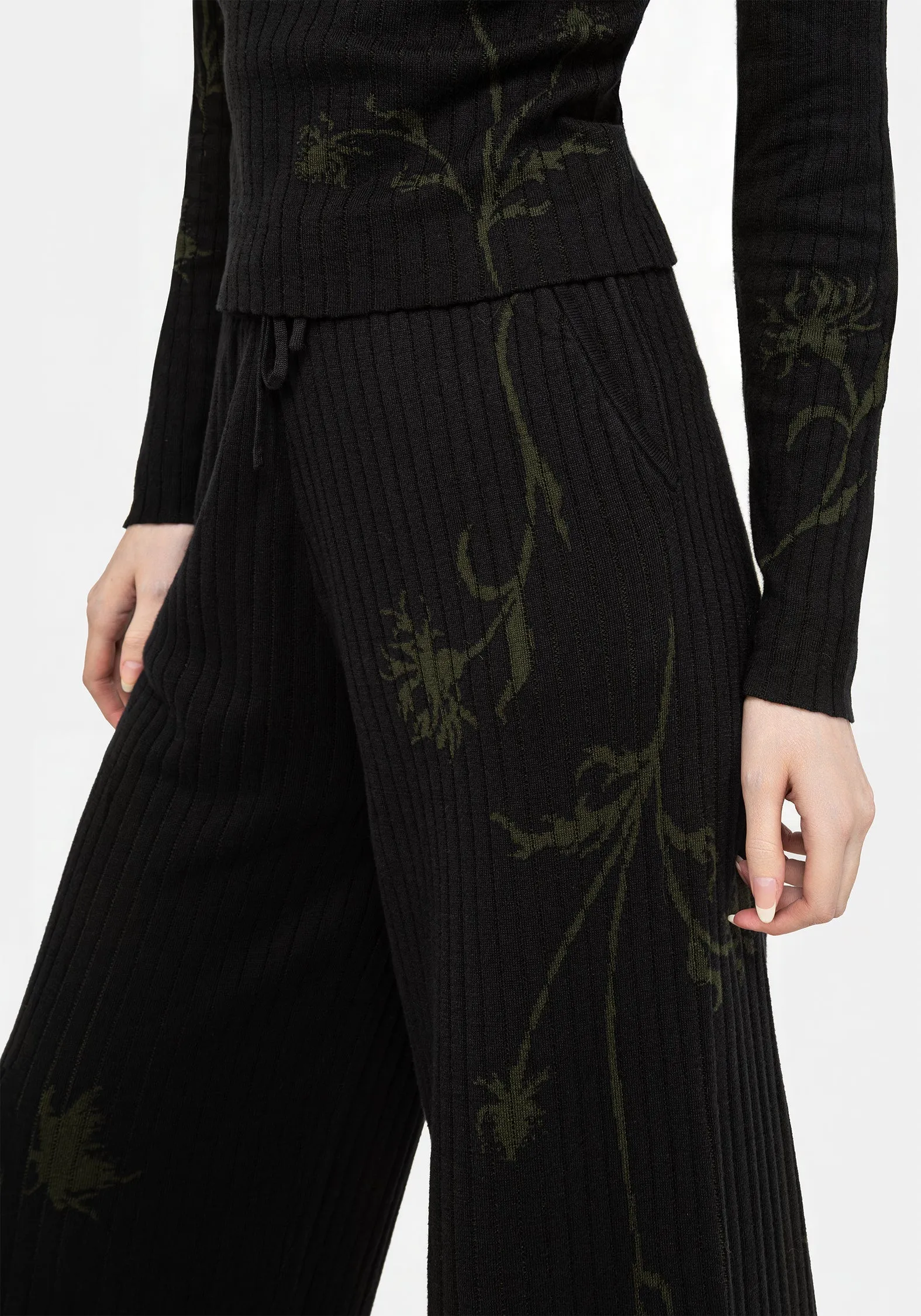 Diastella Floral Jacquard Rib Knit Trousers Light Flex Layer Friendly