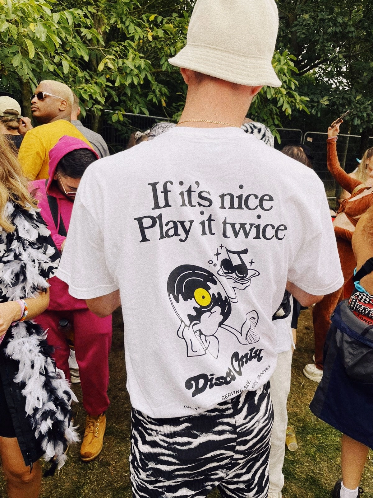 Pocket Design Relaxed Vibe DISCO ONLY 'Play it Twice V2' Tee - White