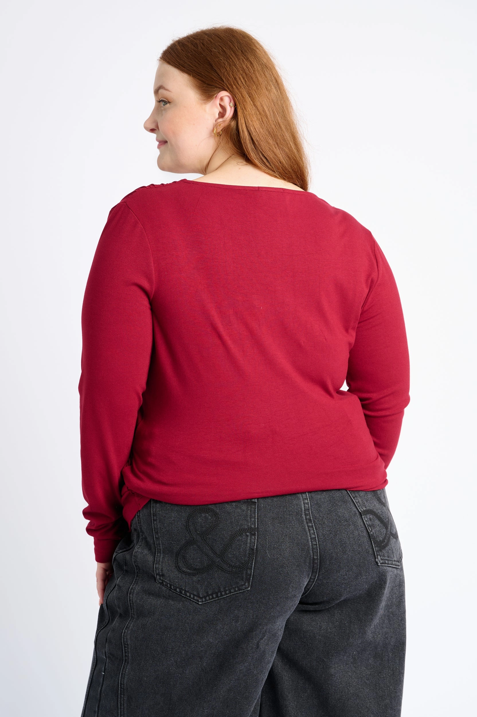 Draped Gold Buckle Top in Burgundy LowProfileSeams AdjustableHemCuffs