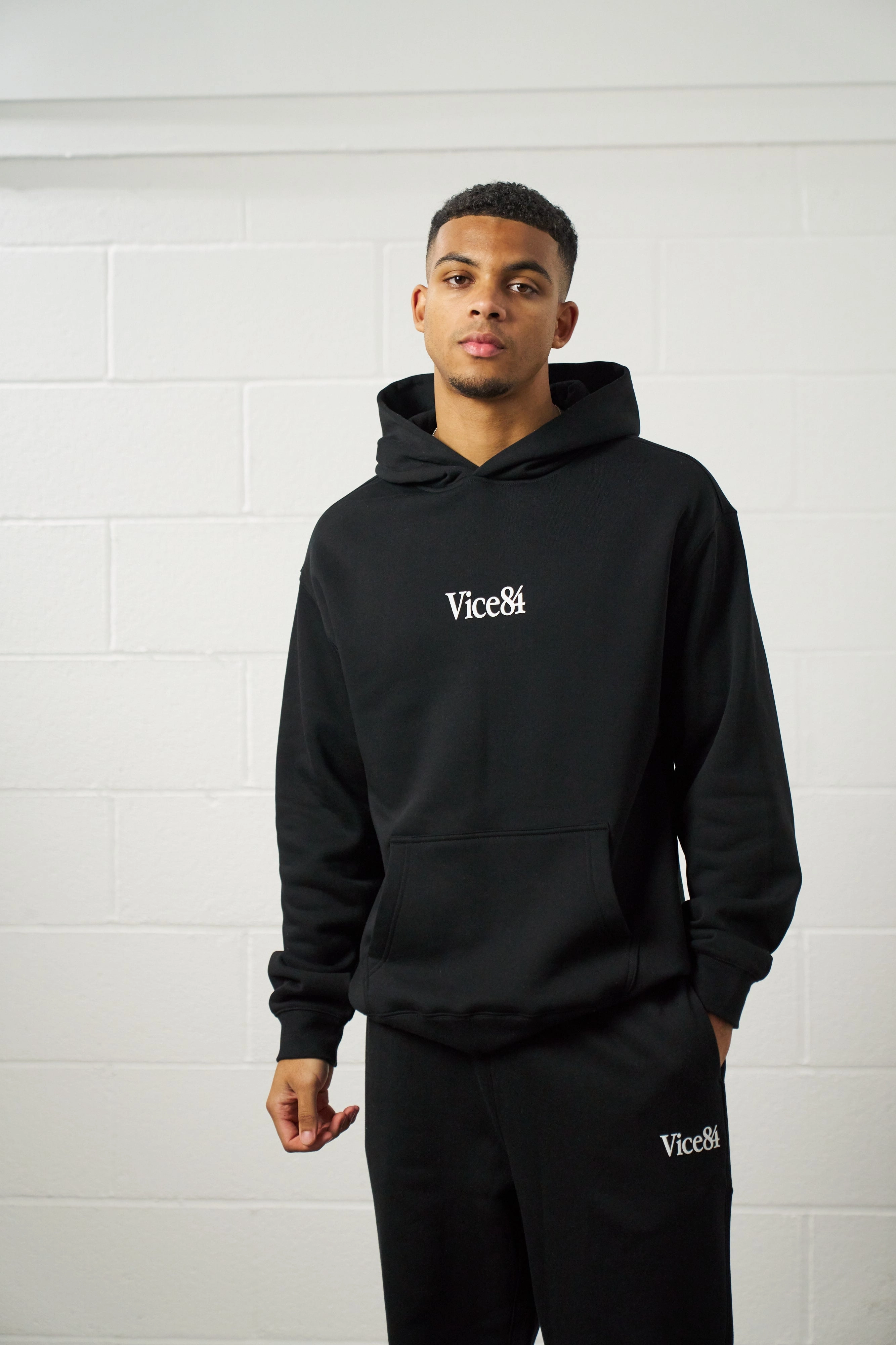 Vice 84 Premium Hoodie - Black Androgynous style