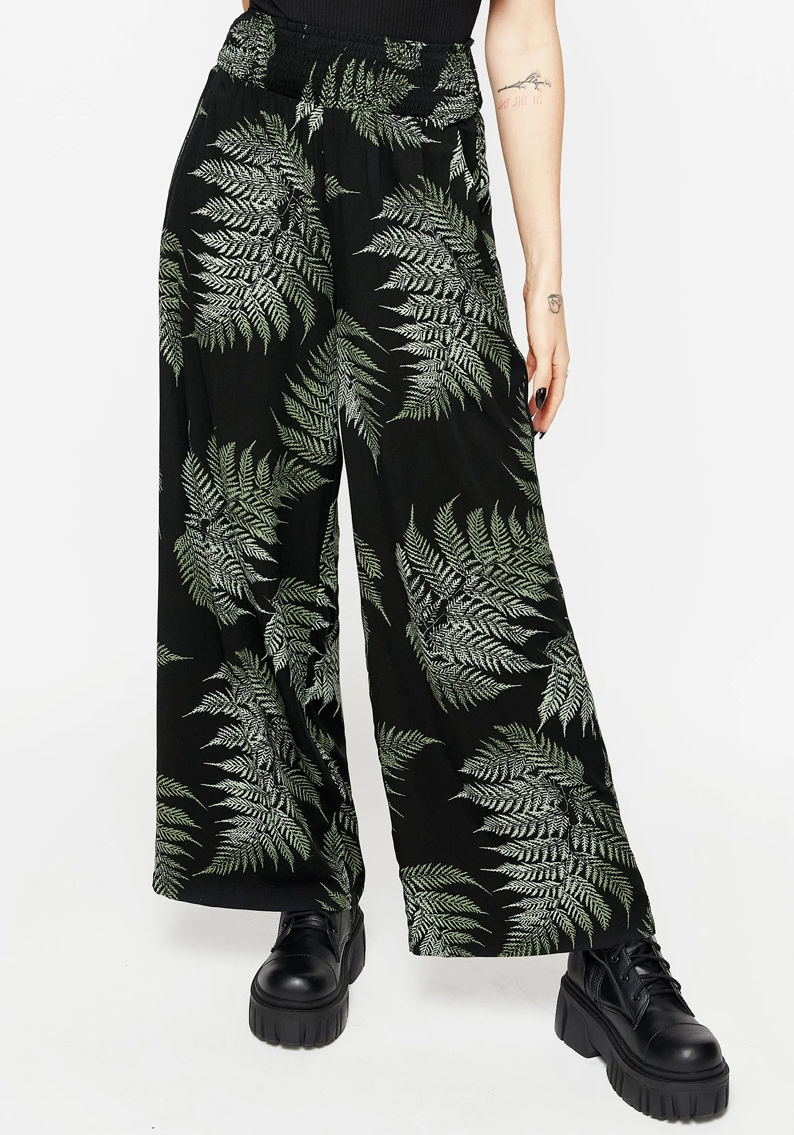 Perfect Fit Water Repellent Coating Fern Flowy Trousers