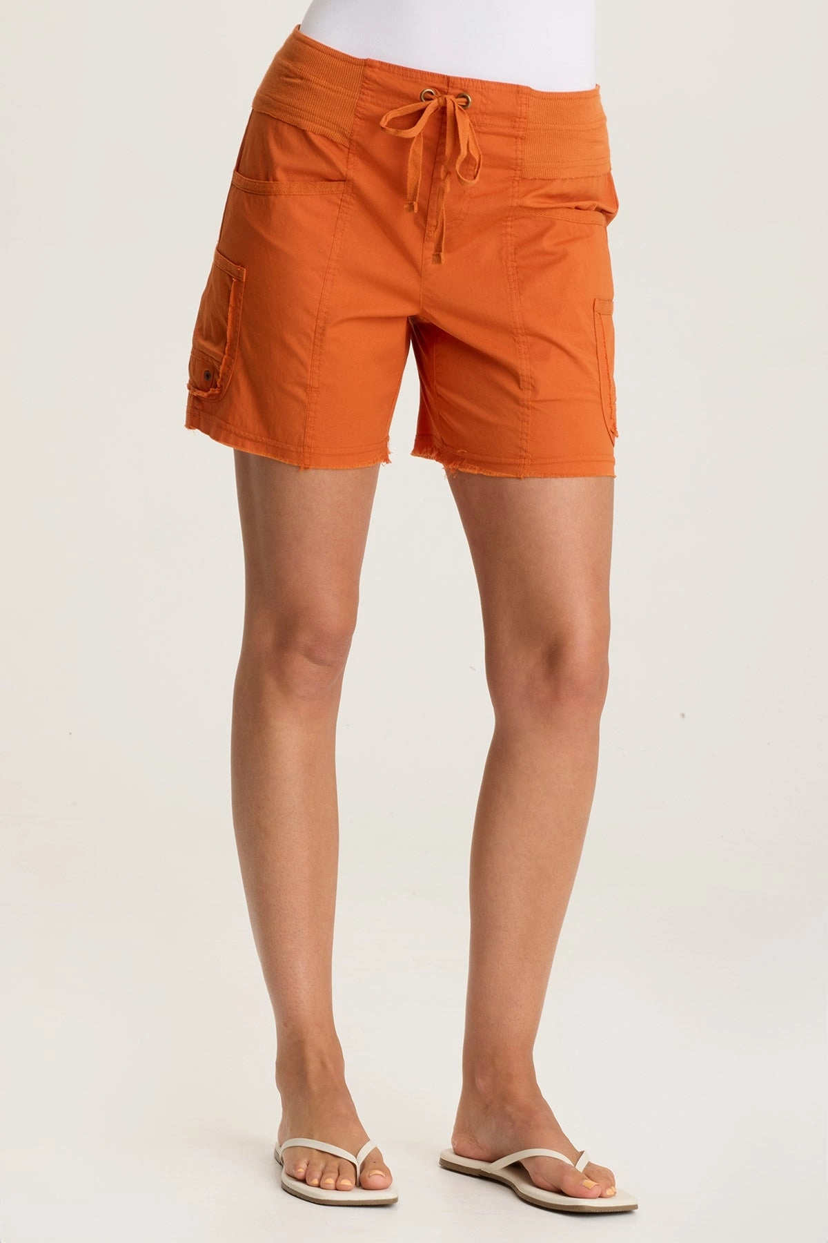Erna Poplin Multi-Pocket Short Classic Cut yoga clothes