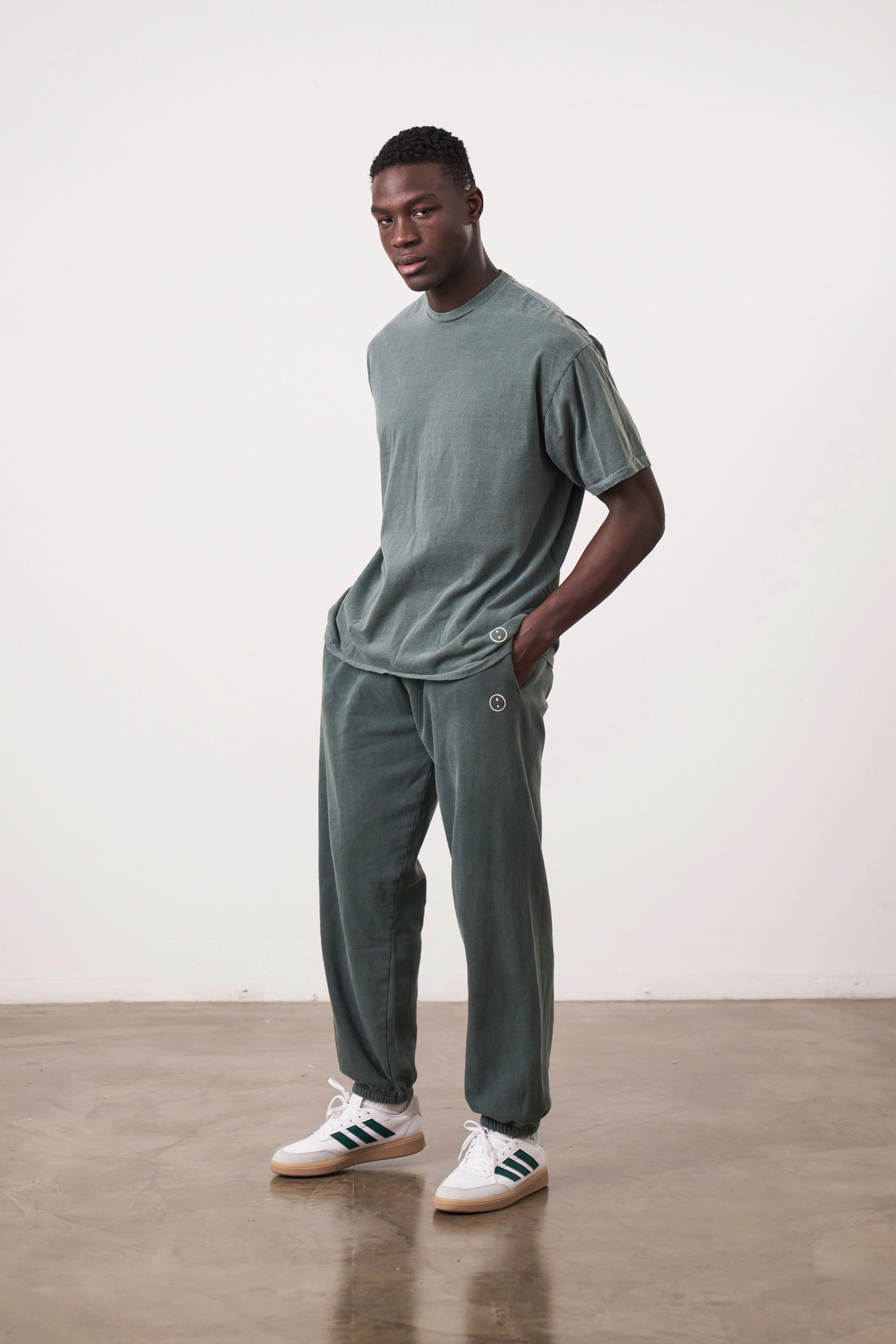 Eye-Catching Essentials Vintage Washed Tee - Forest