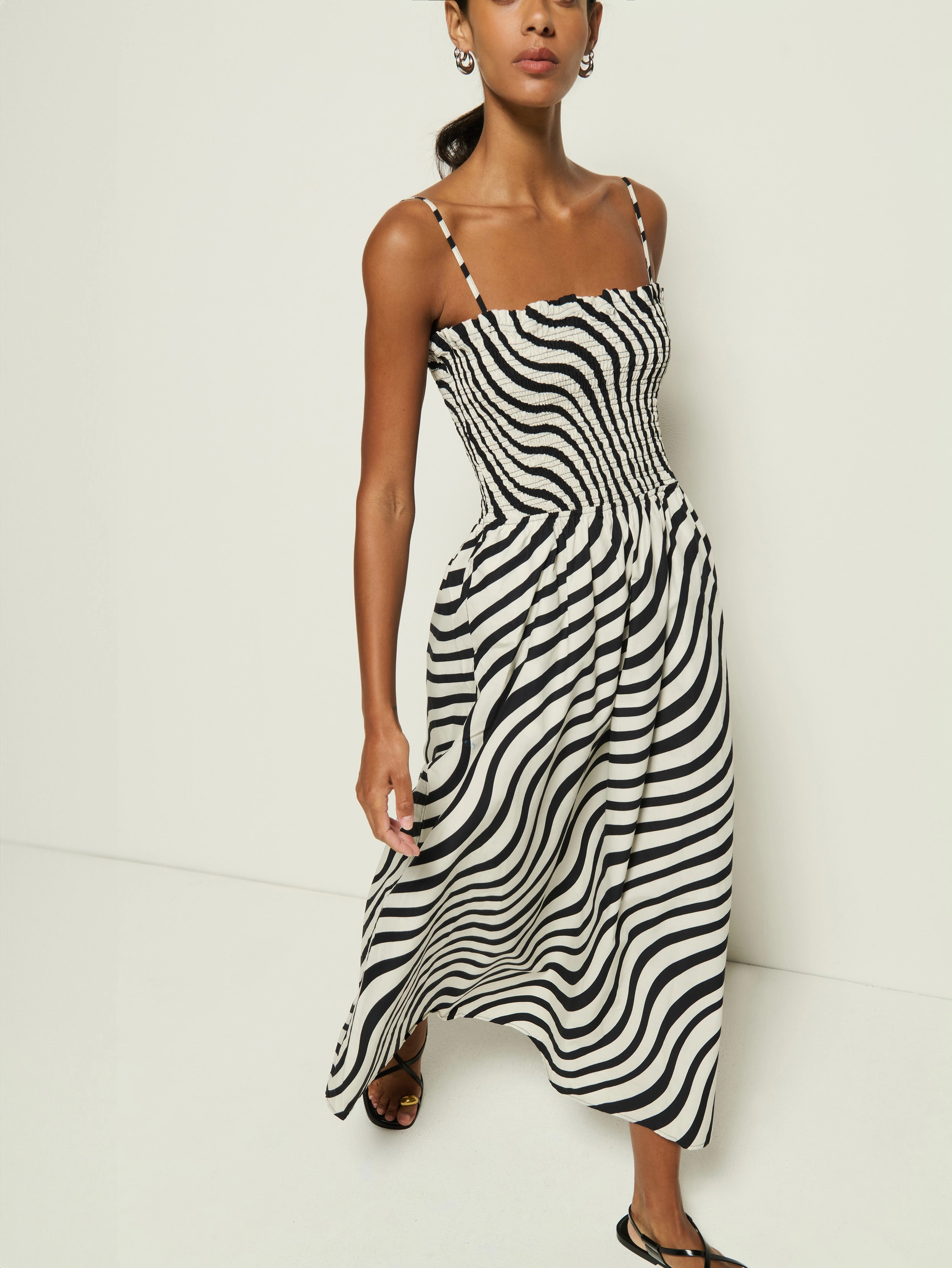 Sibelle Smocked Midi Daywear Comfort Soft color