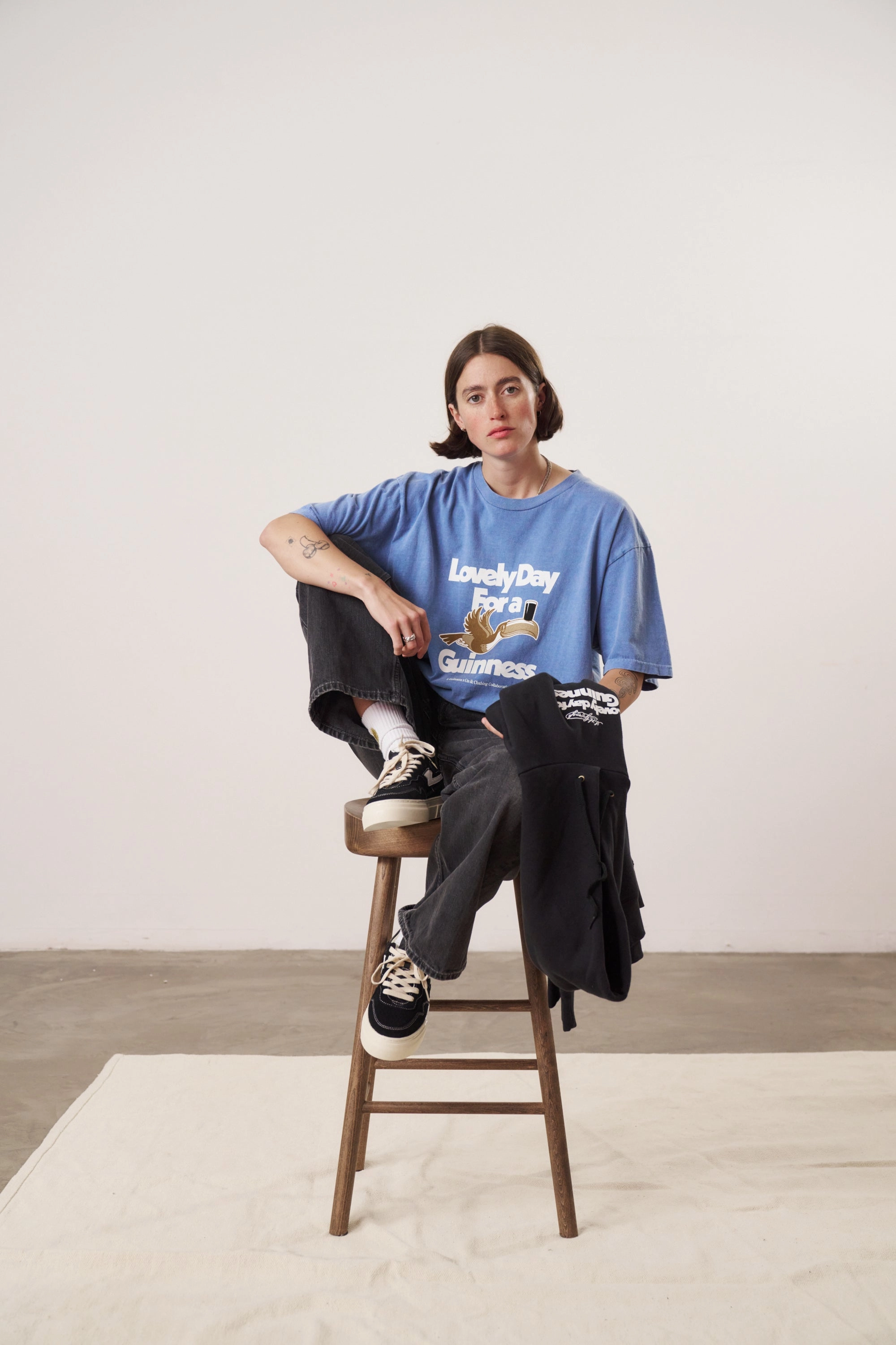 Guinness x UN:IK 'Lovely Day' Vintage Washed Tee - Blue Outdoor Trend Look V neck elegance