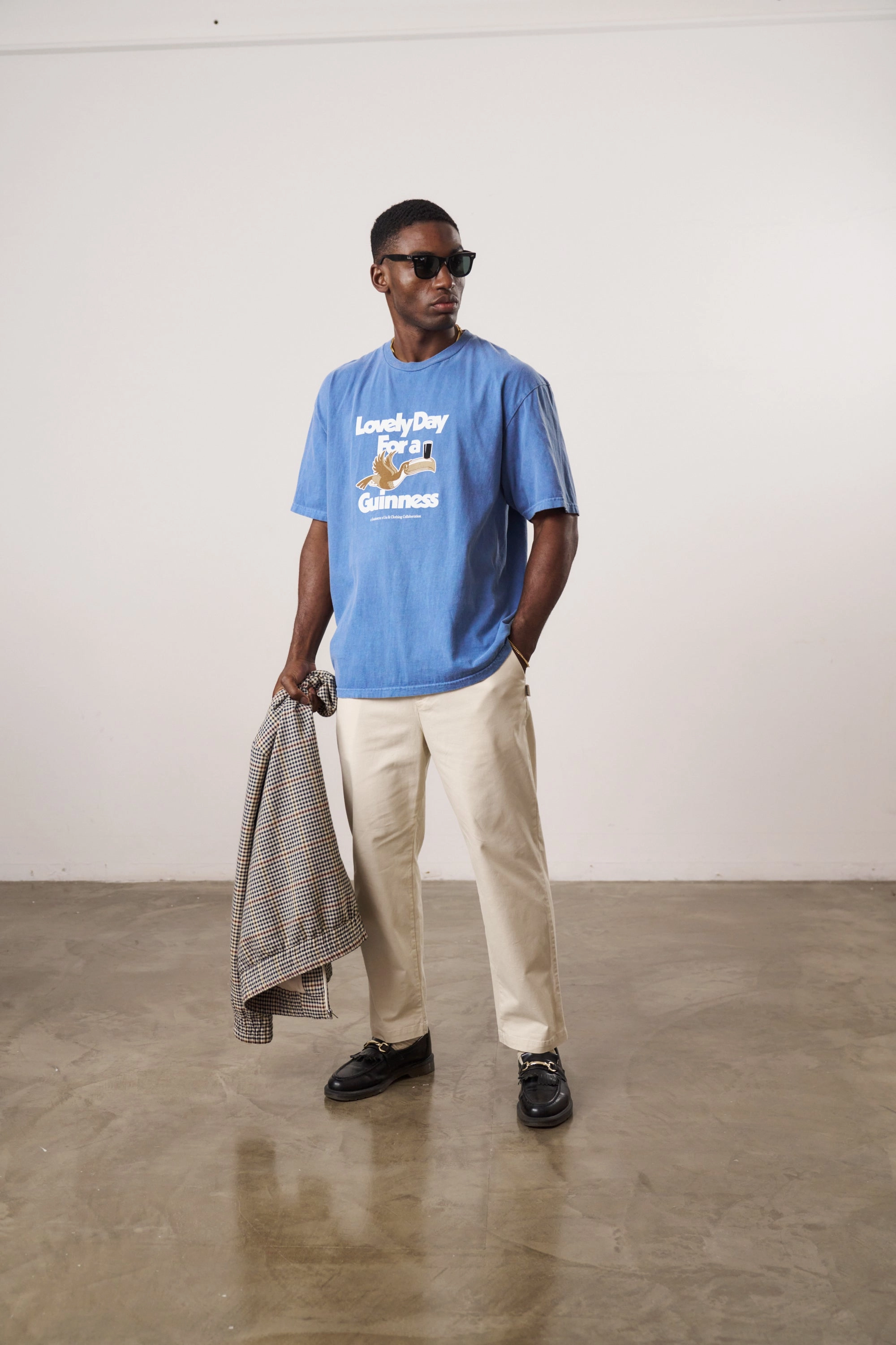 Guinness x UN:IK 'Lovely Day' Vintage Washed Tee - Blue Modern Style