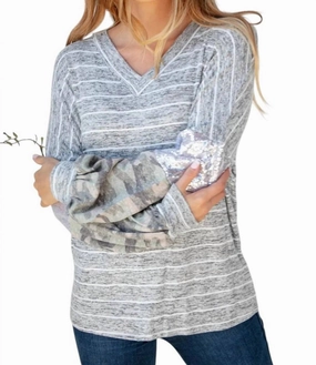 Minimalist Style Silver Sequin Camo Sleeve Sweater In Grey