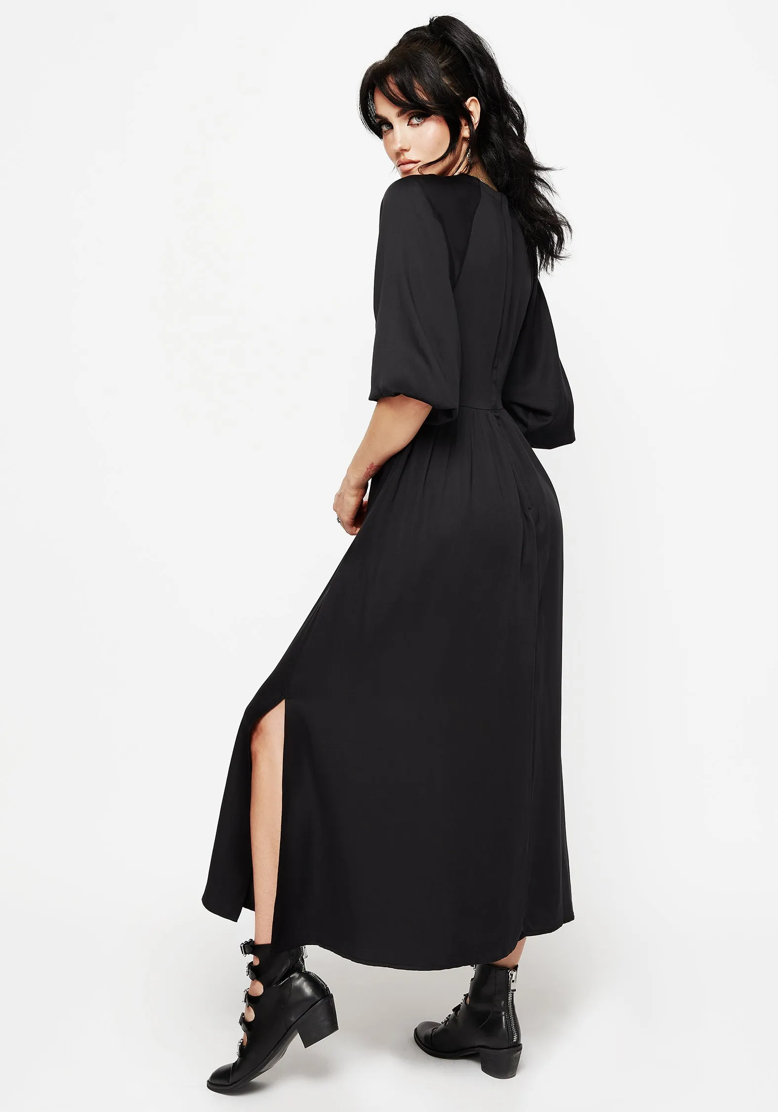 Veil Floral Embroidered Batwing Midaxi Dress Artistic Edge Comfortable Style