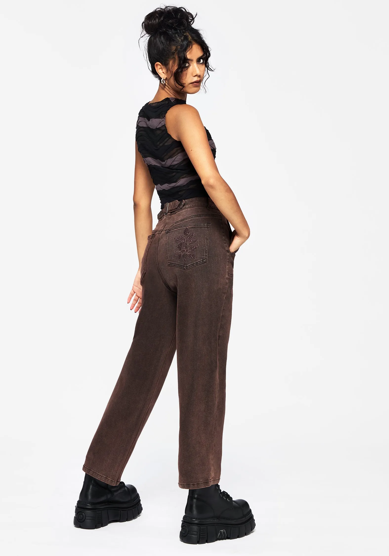 Core Fit Design Echo Autumnal Leaf Embroidered Pocket Detail Cropped Jeans