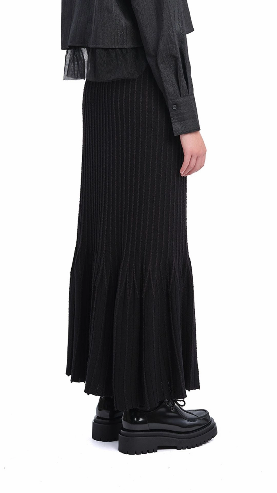 Knitted Fishtail Skirt urban scene