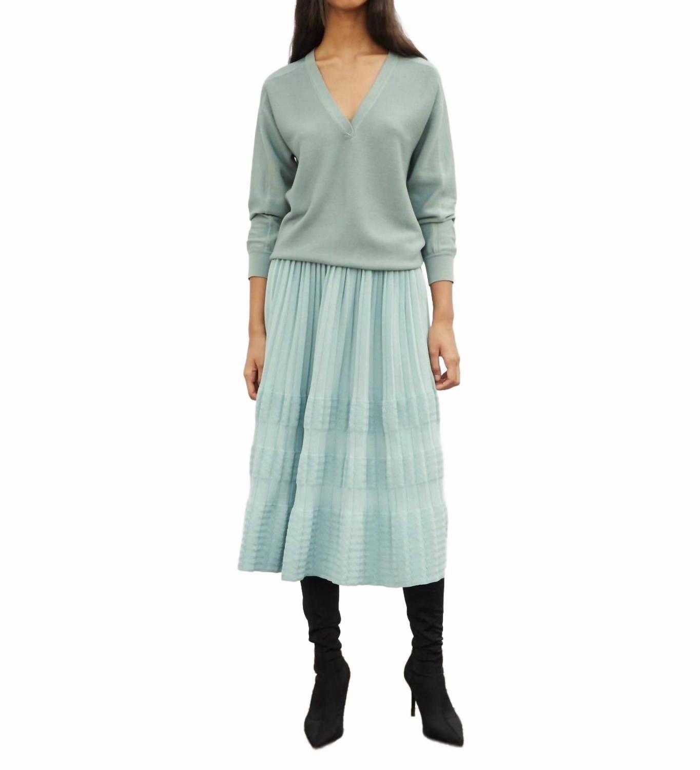 Light and Cozy Winter Wear Ondee V-Neck Sweater In North Blue