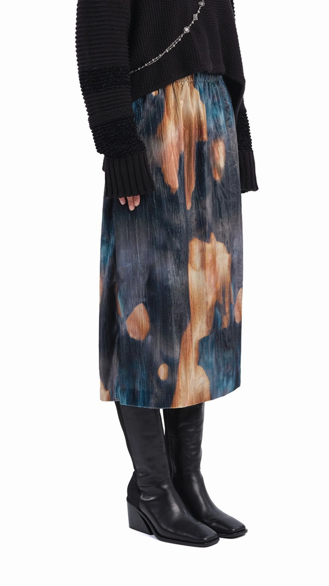 Draped Silhouette Watercolour Graphic Velour Printed Skirt