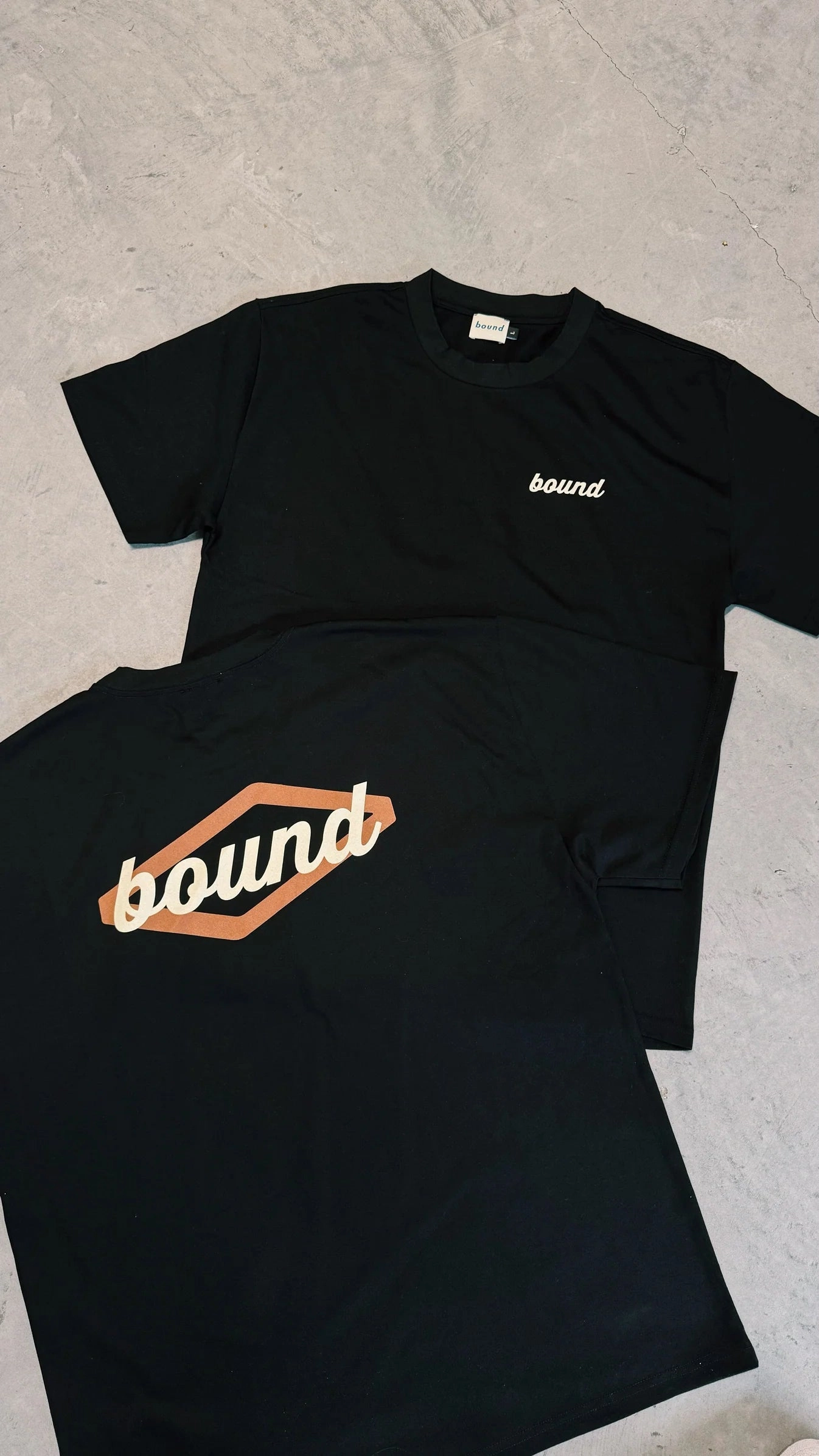 Breathable Essentials Long Lasting Color bound 'Hatch' Heavy Tee - Black