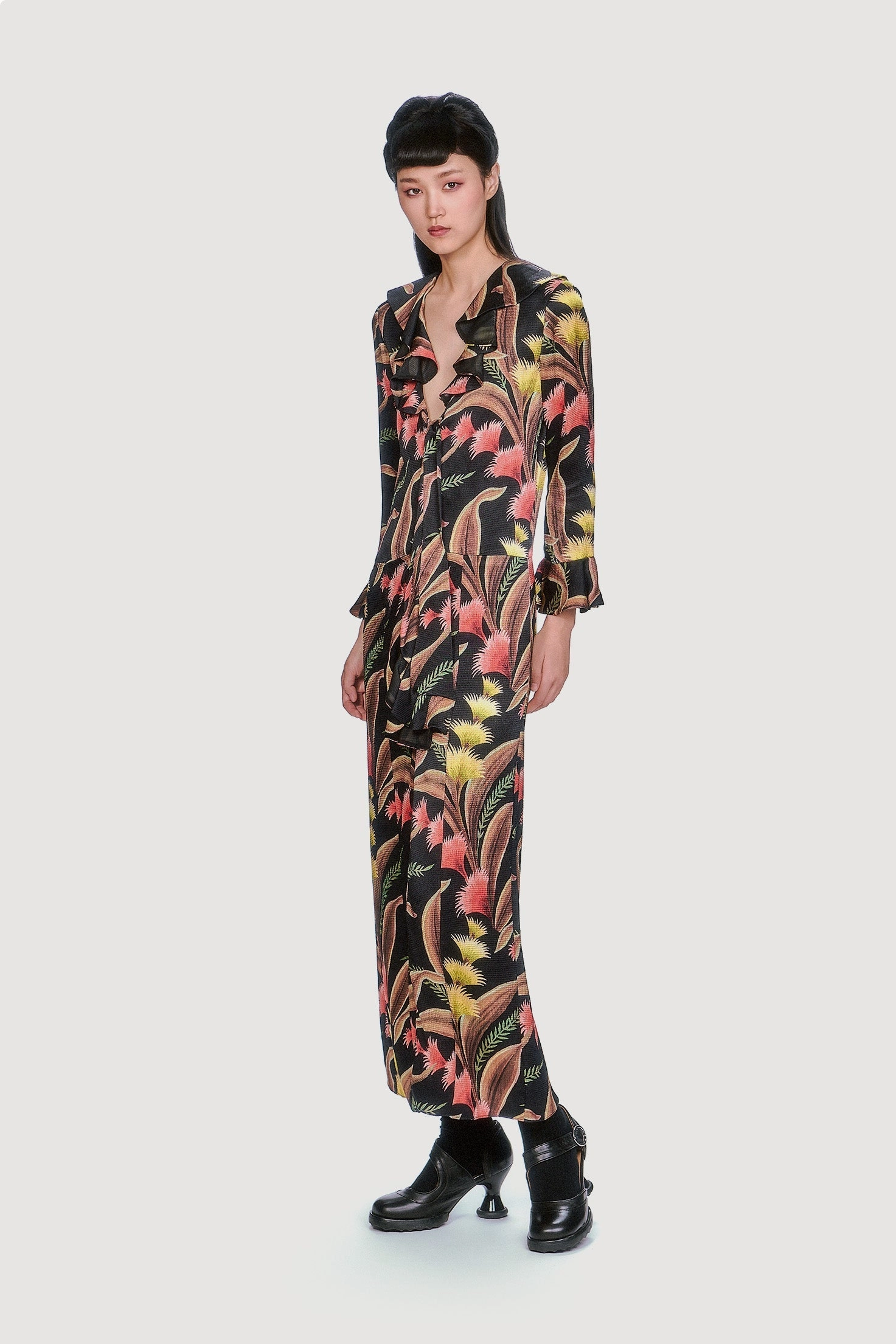 Cool Drape Easy to Wear Feather Fern Crinkle Rayon Ruffle Tie Dress