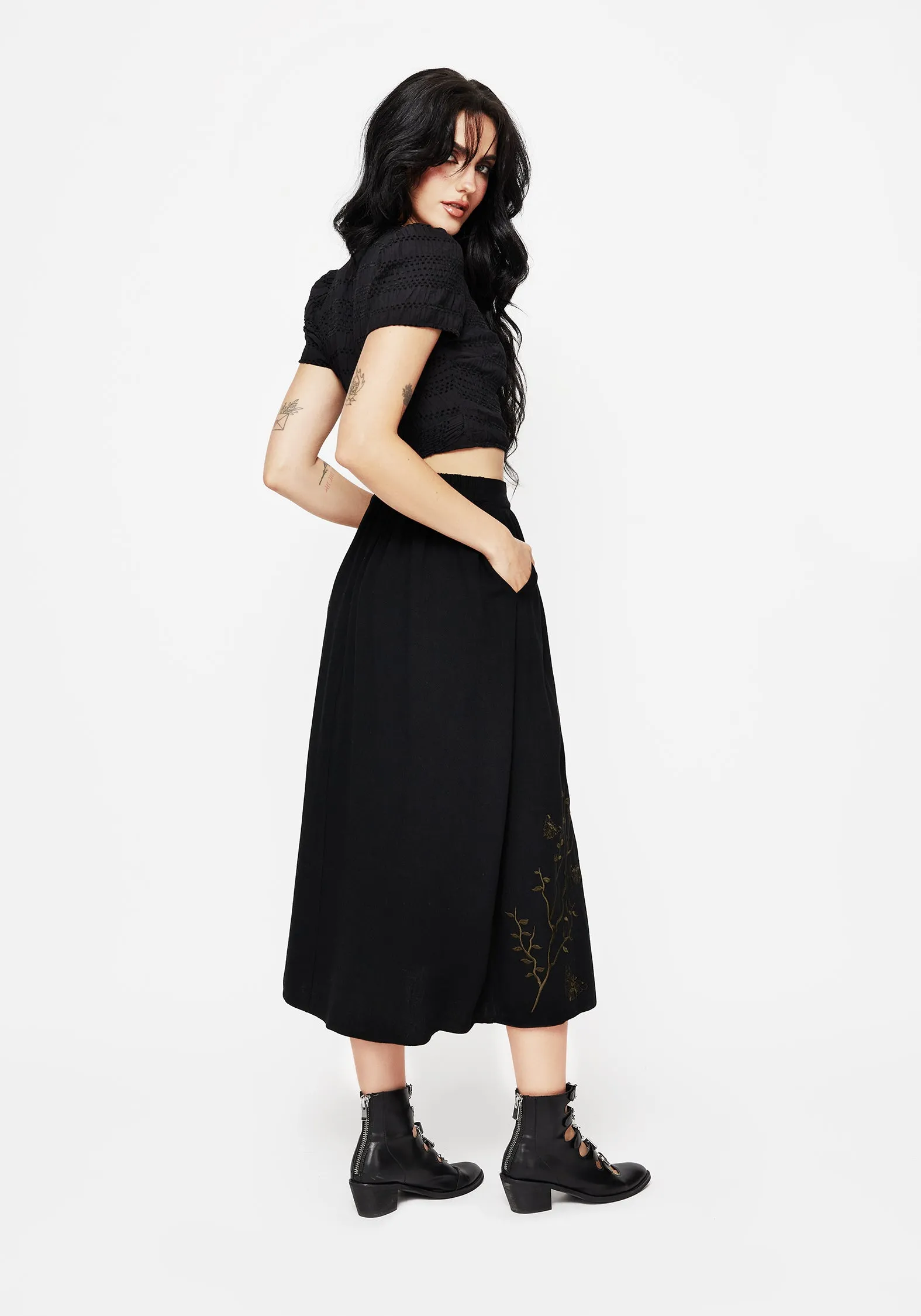 Neat Mood Clean Outfit Cressida Moth Embroidered Midi Skirt