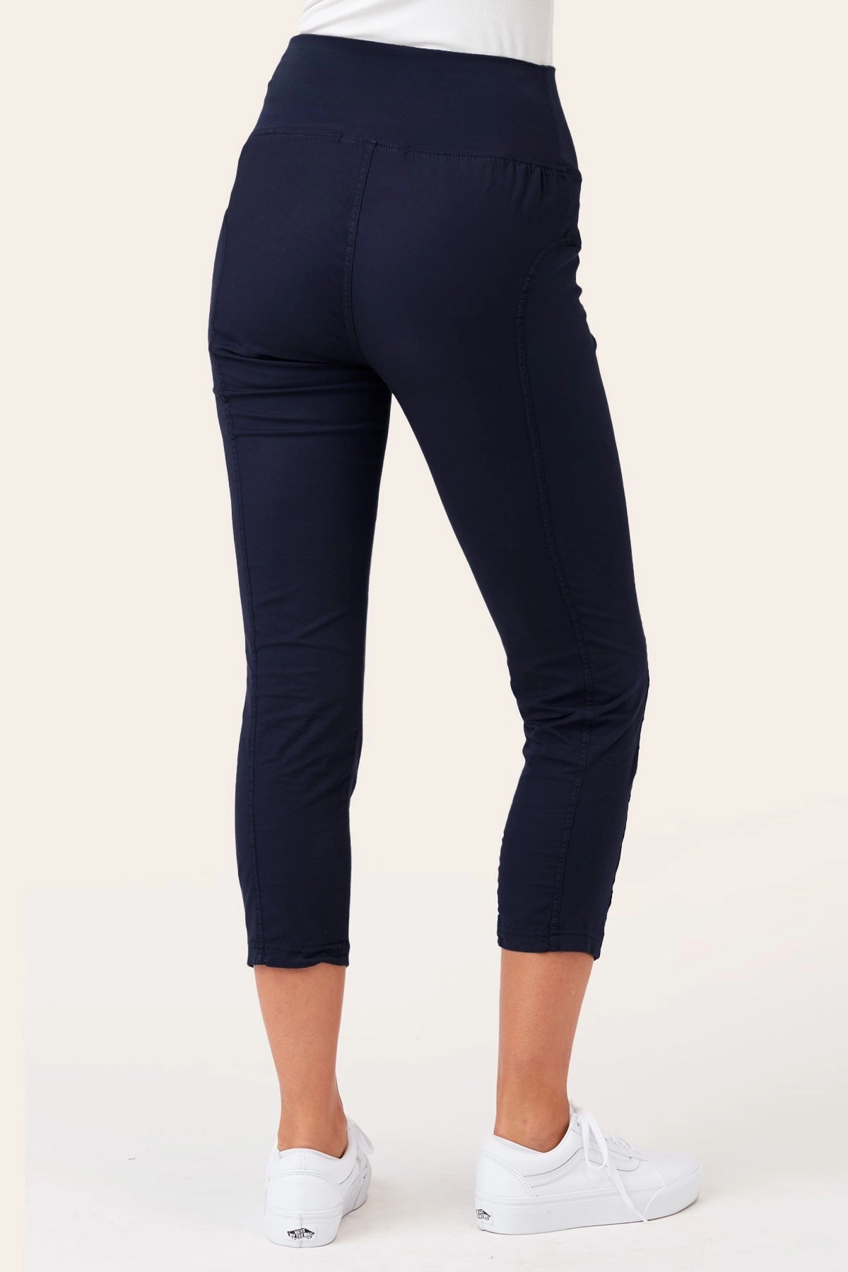 Lightweight Material City Walk High Waist Jetter