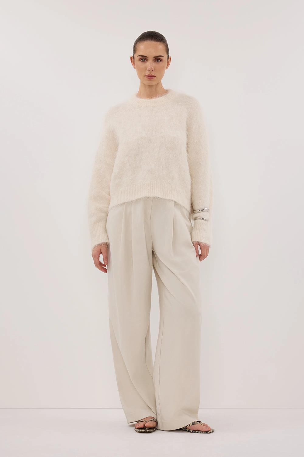 SALMA IVORY TUCK SLEEVE JUMPER Functional Comfort