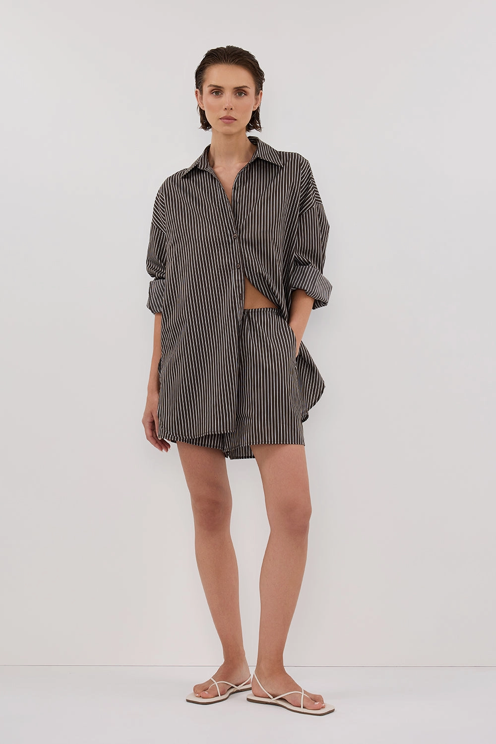 Comfort Layer Wear Travel Style PALMA BITTER CHOC SILK BLEND SHORT