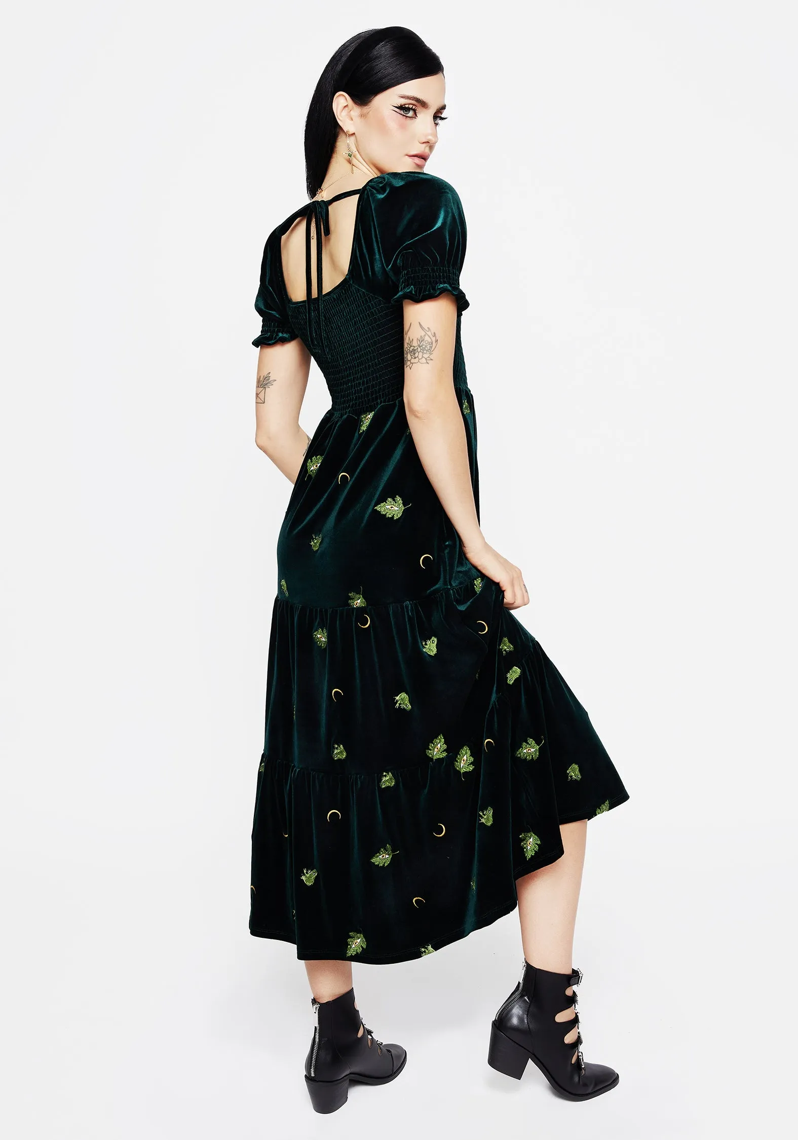 Modern Touch EcoFriendlyDye Swamplife Frog Embroidered Velour Tiered Midi Dress
