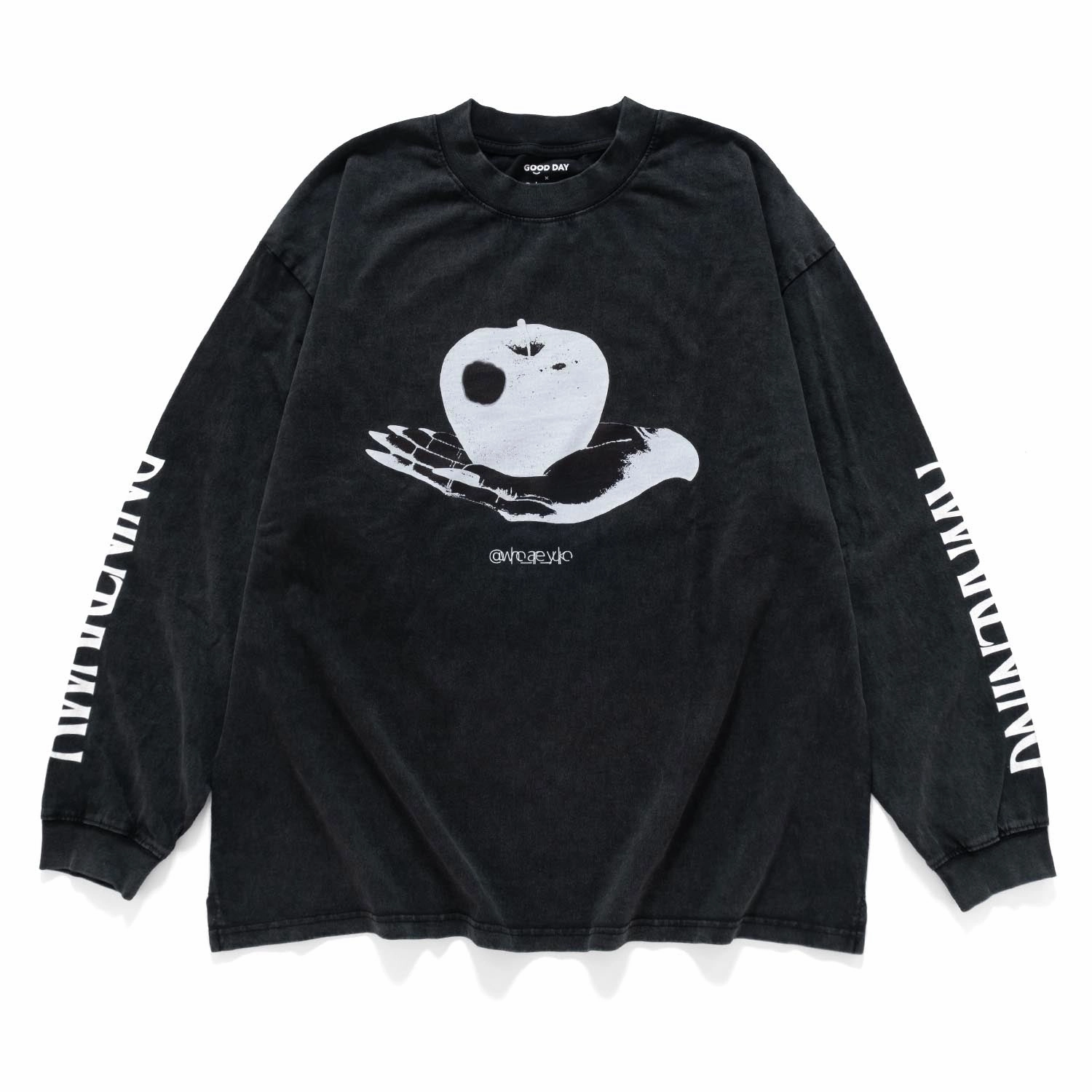 ReinforcedShoulderPanels (EX581) Apple Graphic Washed Long Sleeve Tee