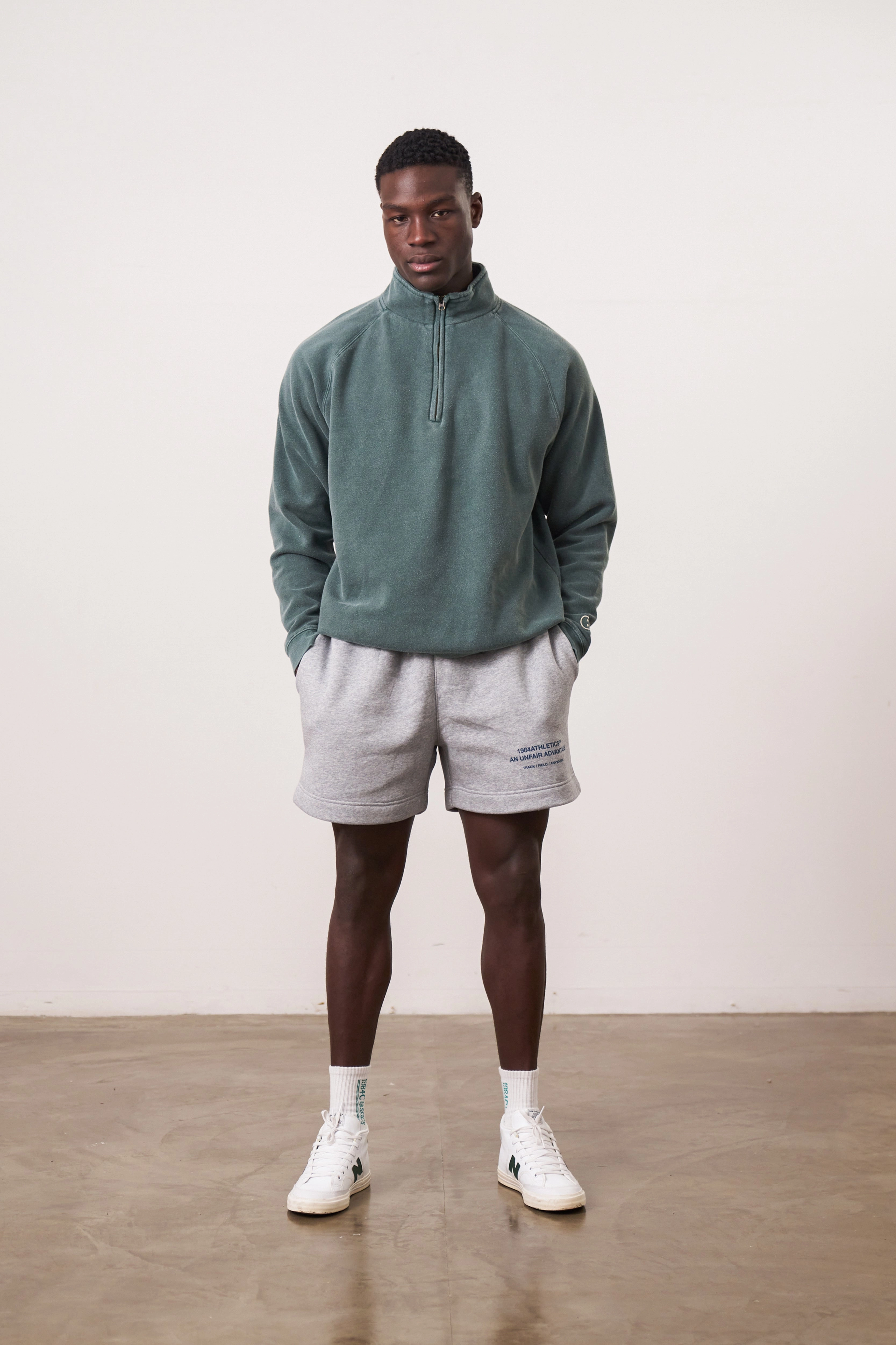 Essentials Vintage Washed 1/4 Zip Sweatshirt - Forest quick dry