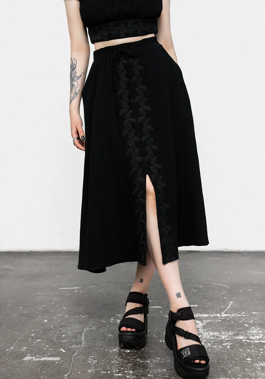 Non Restrictive Stylish Vibe Vine Textured Midi Skirt