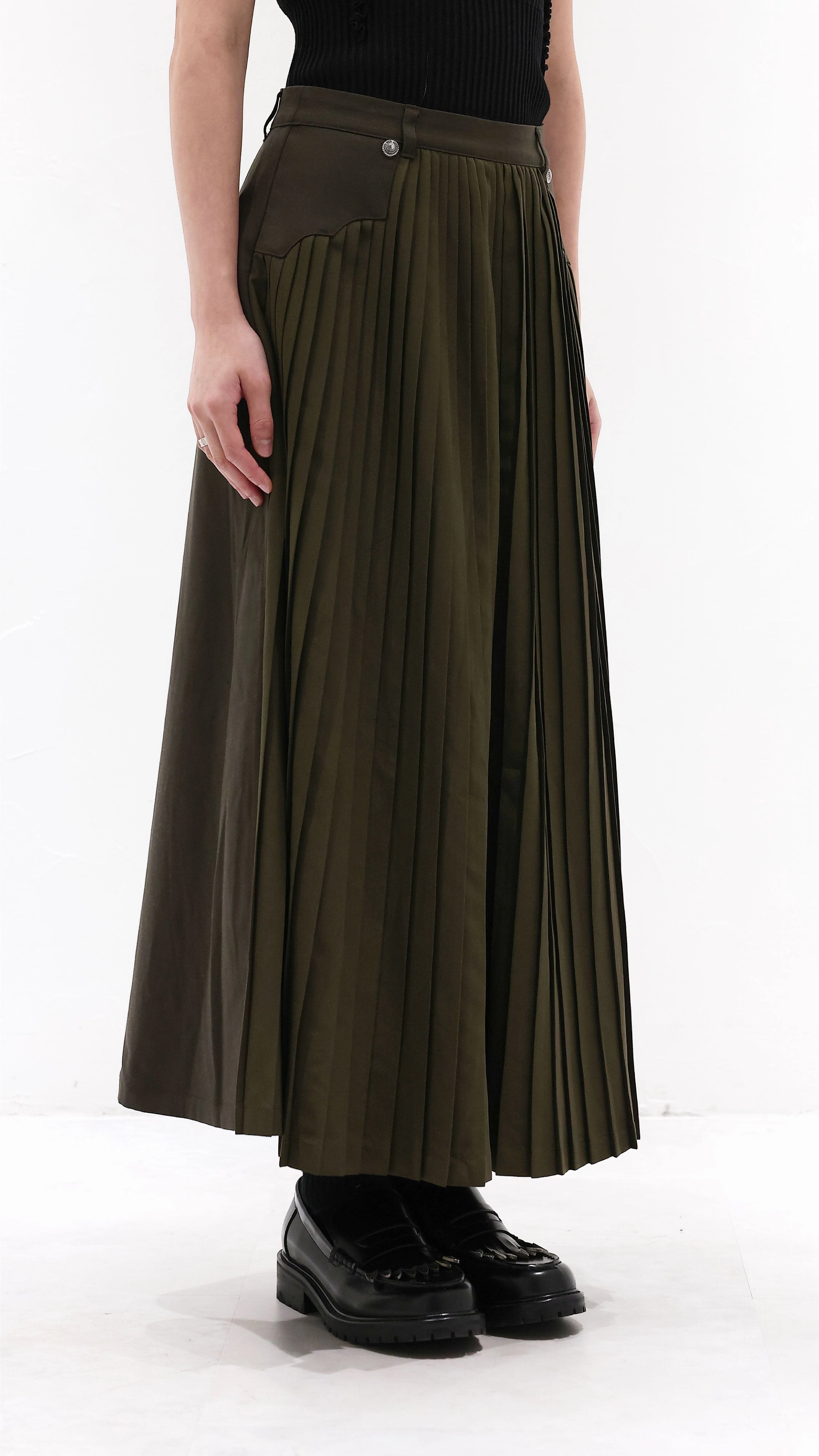 Front Pleated Flare Skirt Lightweight Hidden pockets