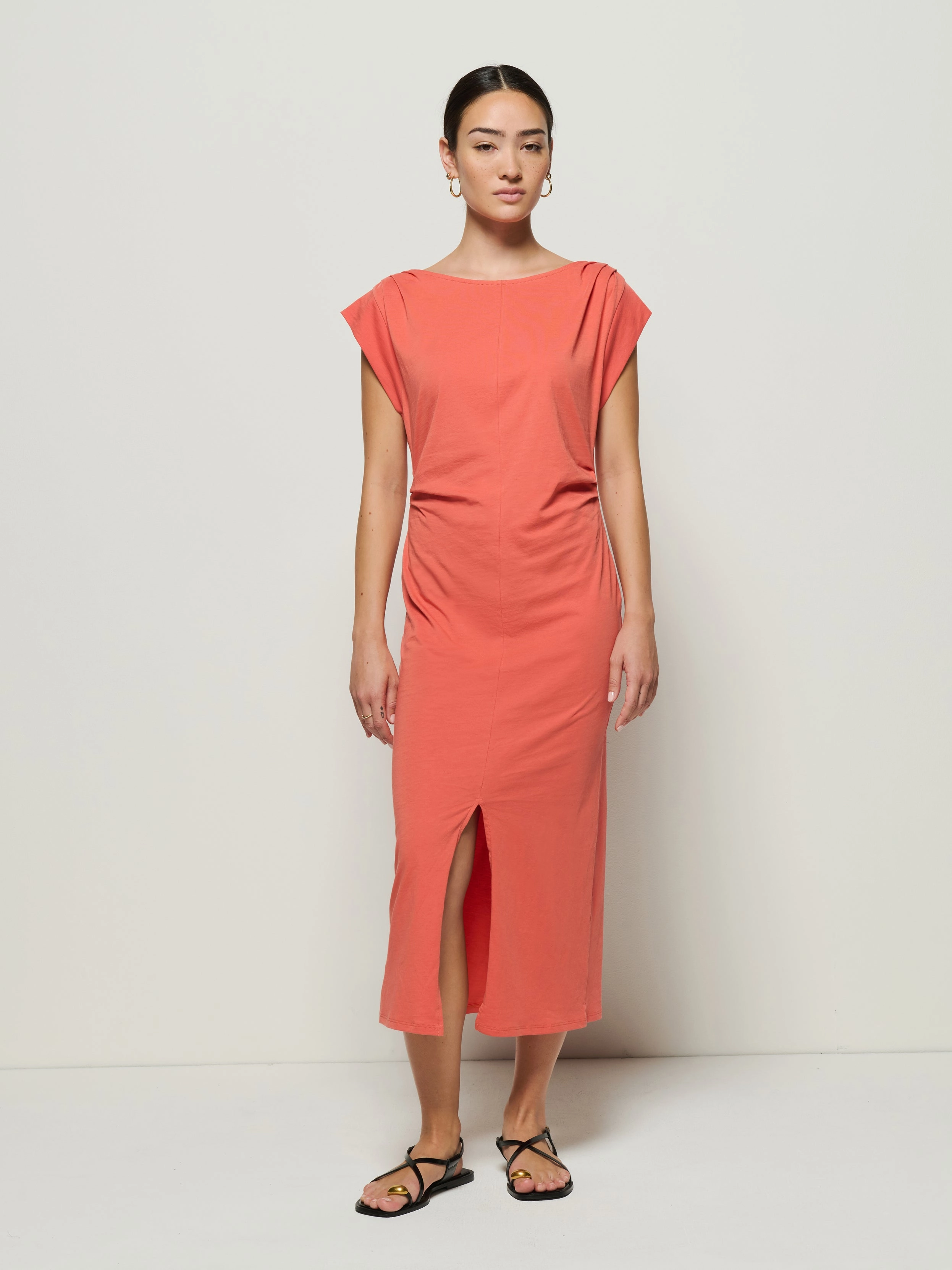 Salma Pleated Midi Slender Look