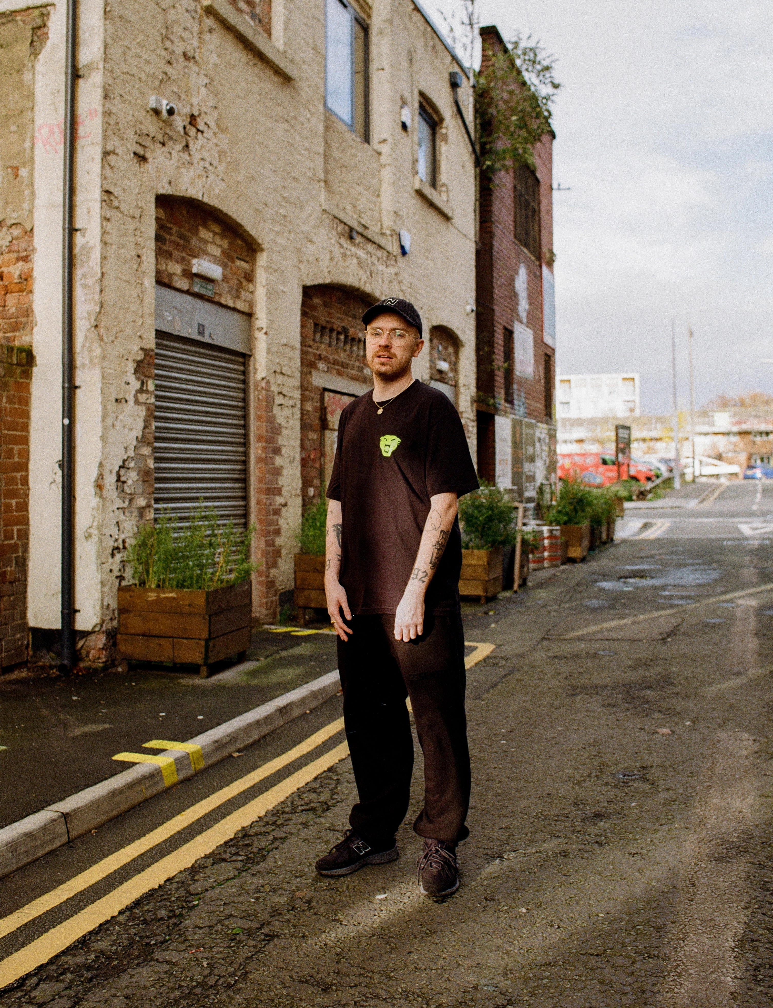 NonRestrictive Cut Quick-Dry Fabric Mel?? X Club Bad 'Prepare To Enter' Tee - Black