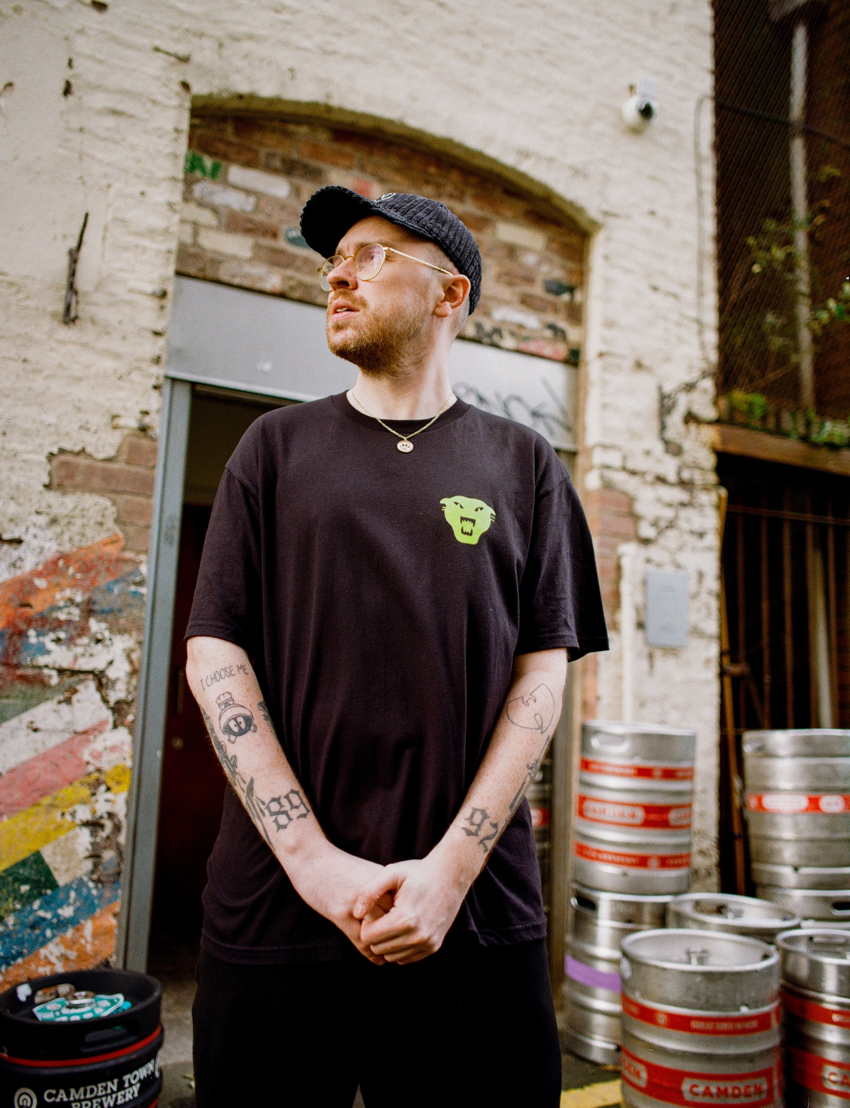 Classic Layer Light Wear Mel?? X Club Bad 'Prepare To Enter' Tee - Black