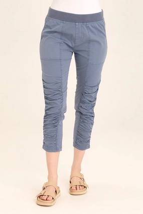 Non-slip Fit Fit Essential Geyser Crop
