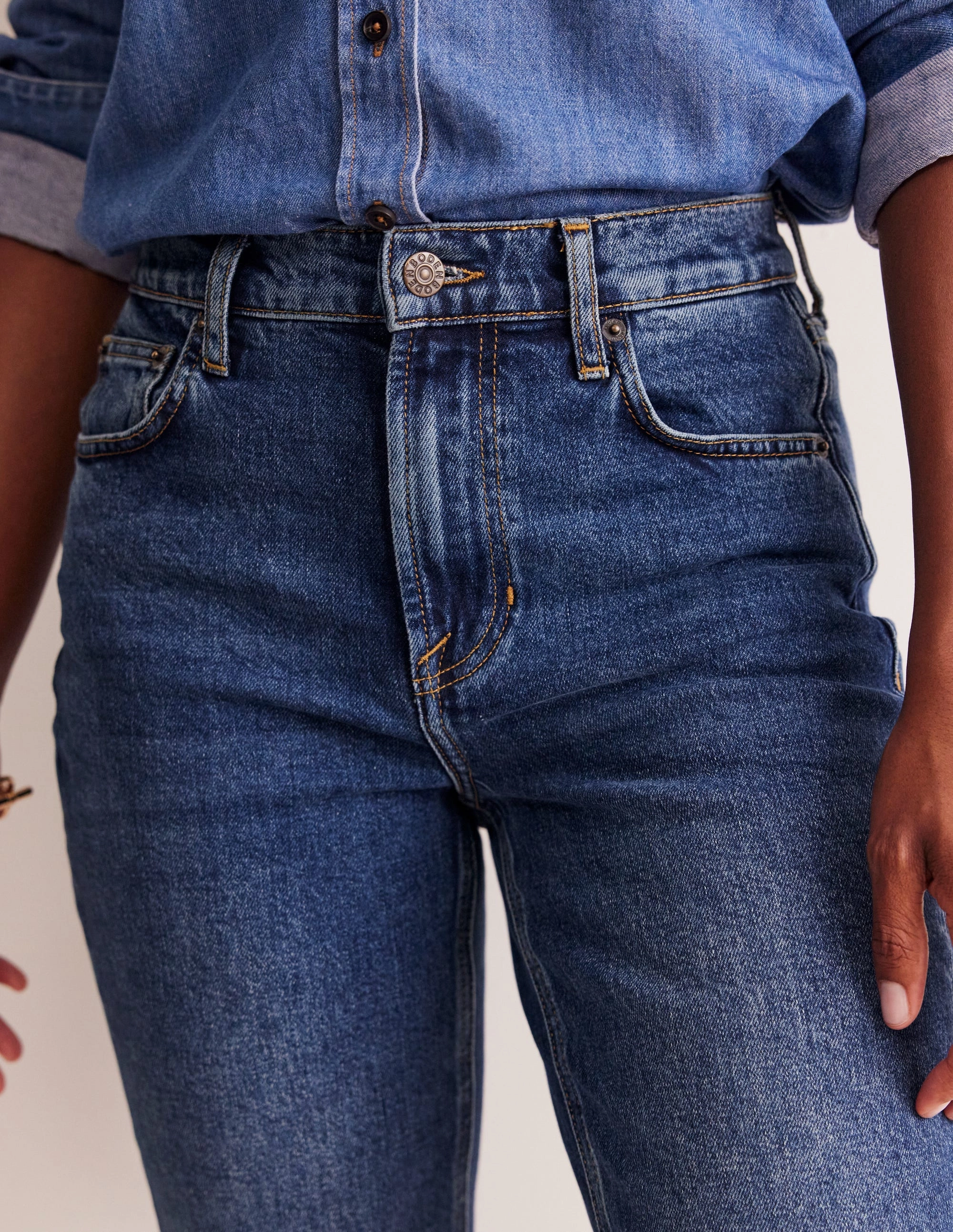 Girlfriend Jeans-Mid Vintage Flex Foam Inserts Chic Wear