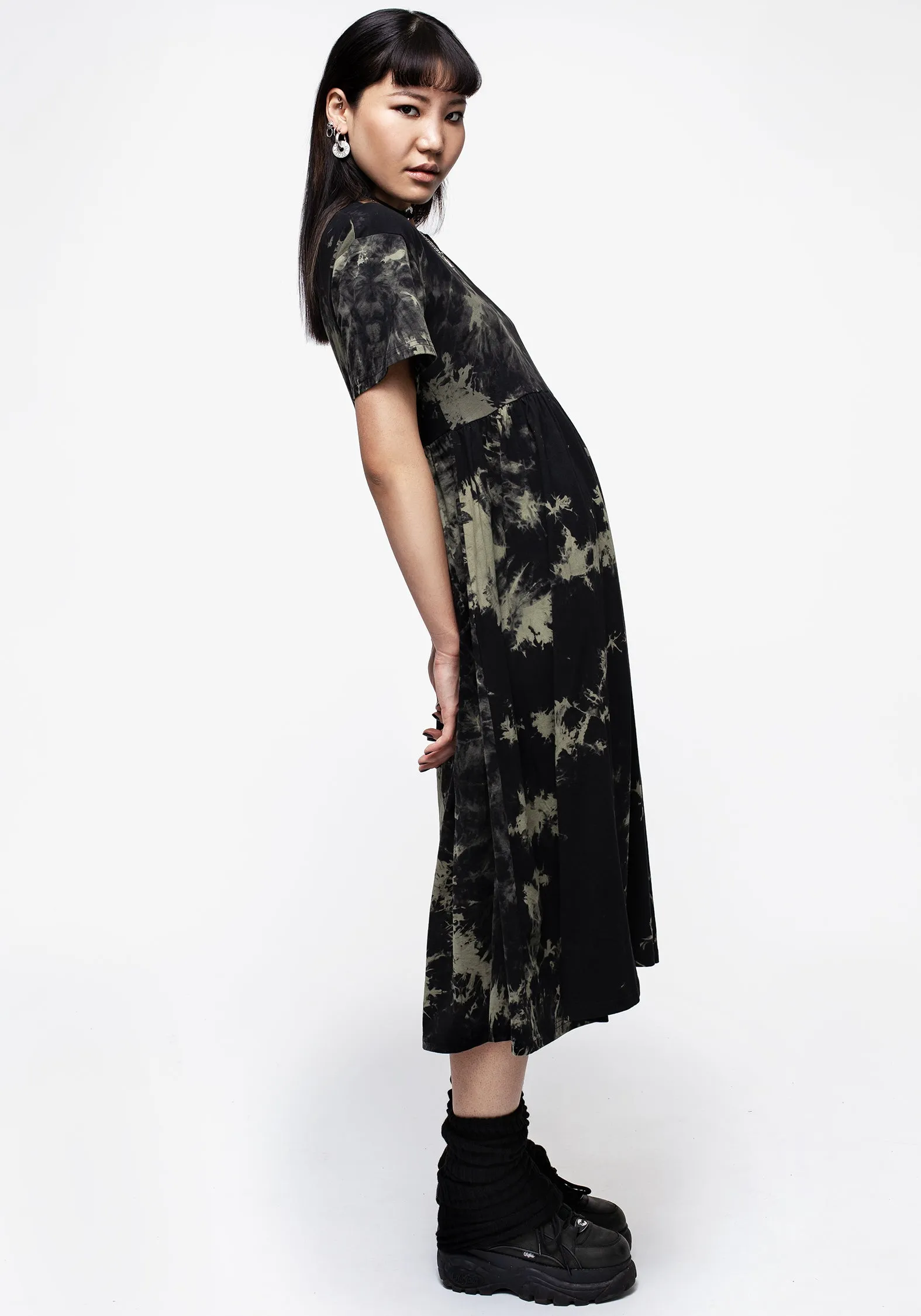 All weather Fluid Shape Grievance Tie Dye Midi Dress