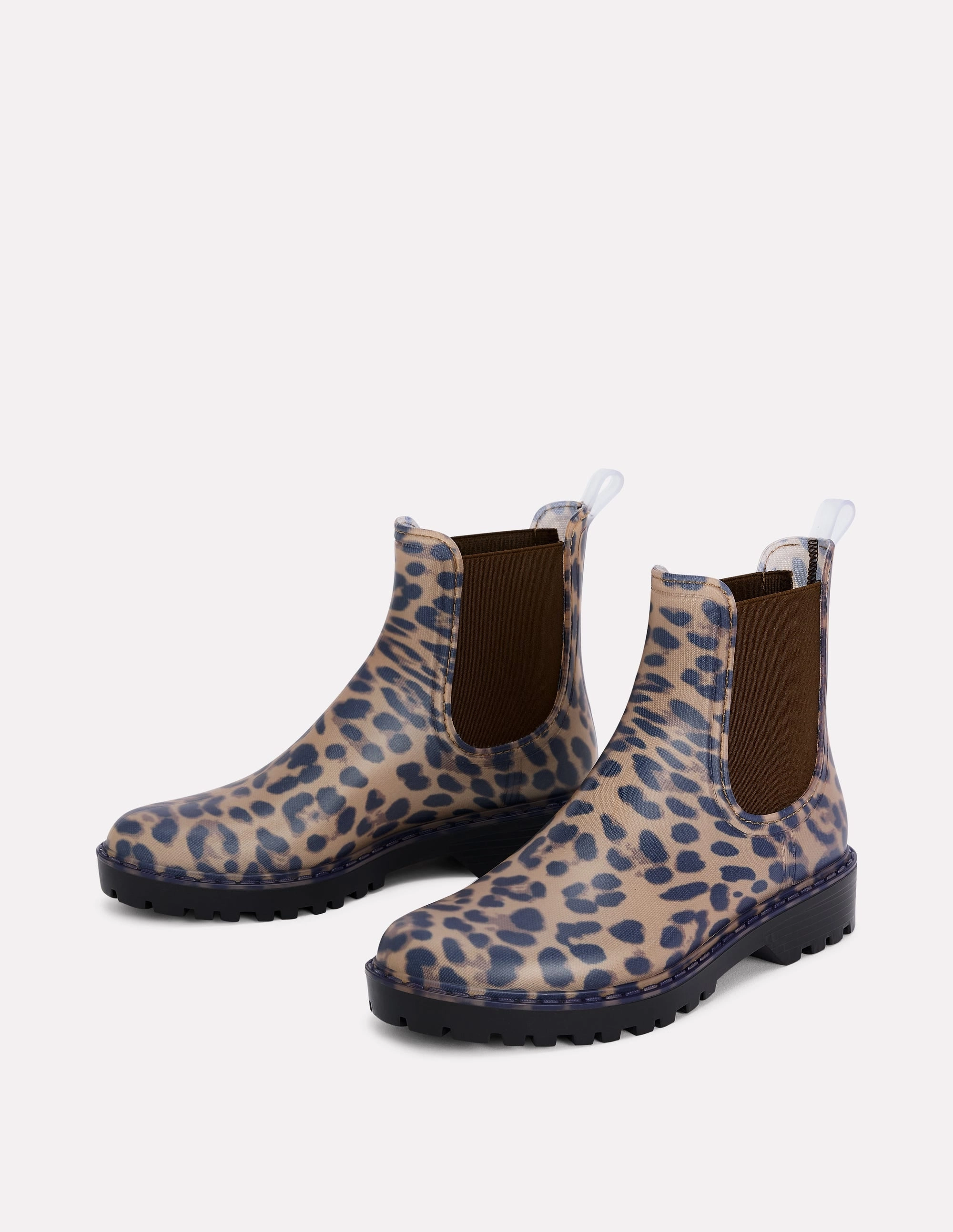 Ventilated Urban Bold Chelsea Wellie Boots-Leopard