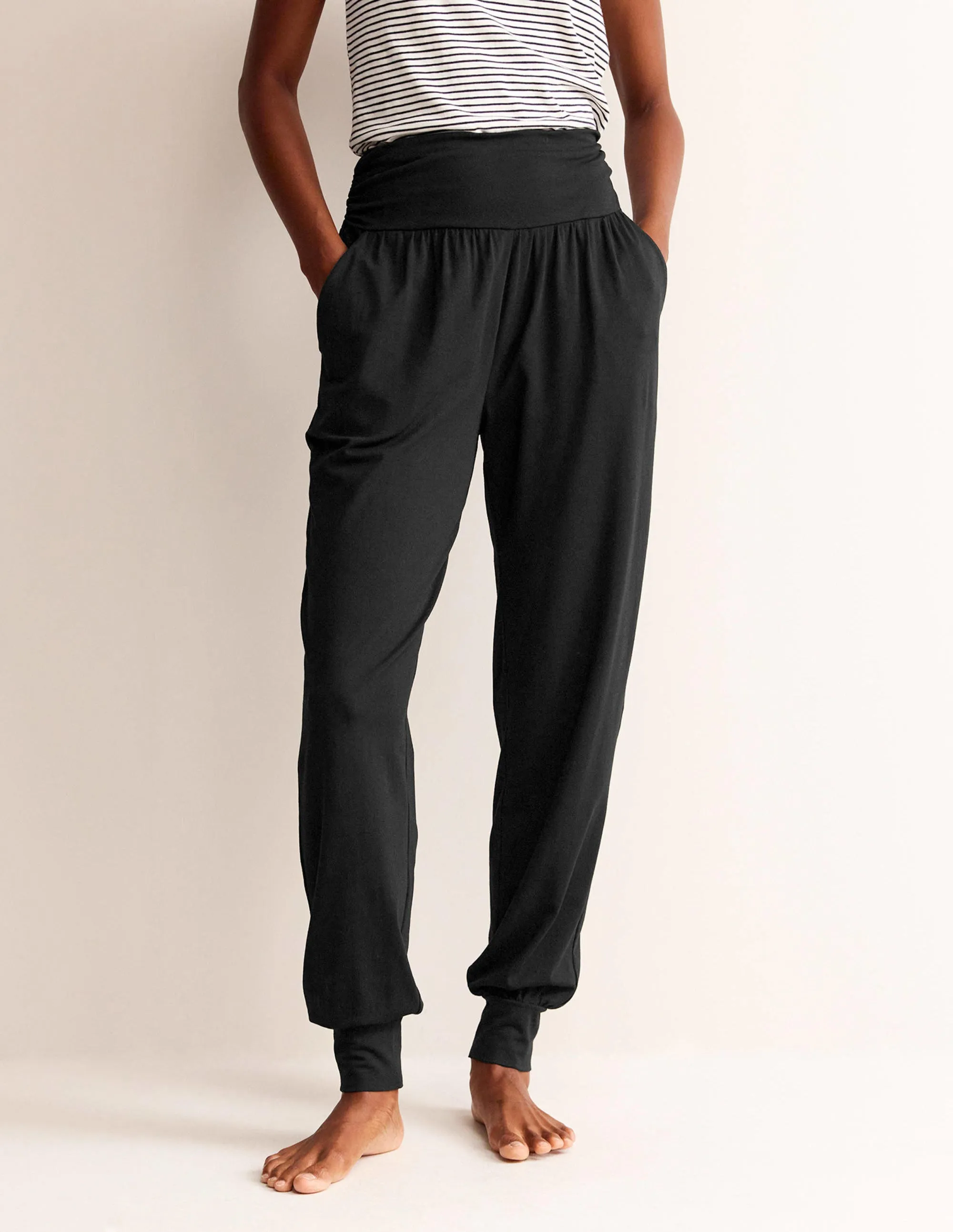 Comfy Waist Hareem Jersey Joggers-Black