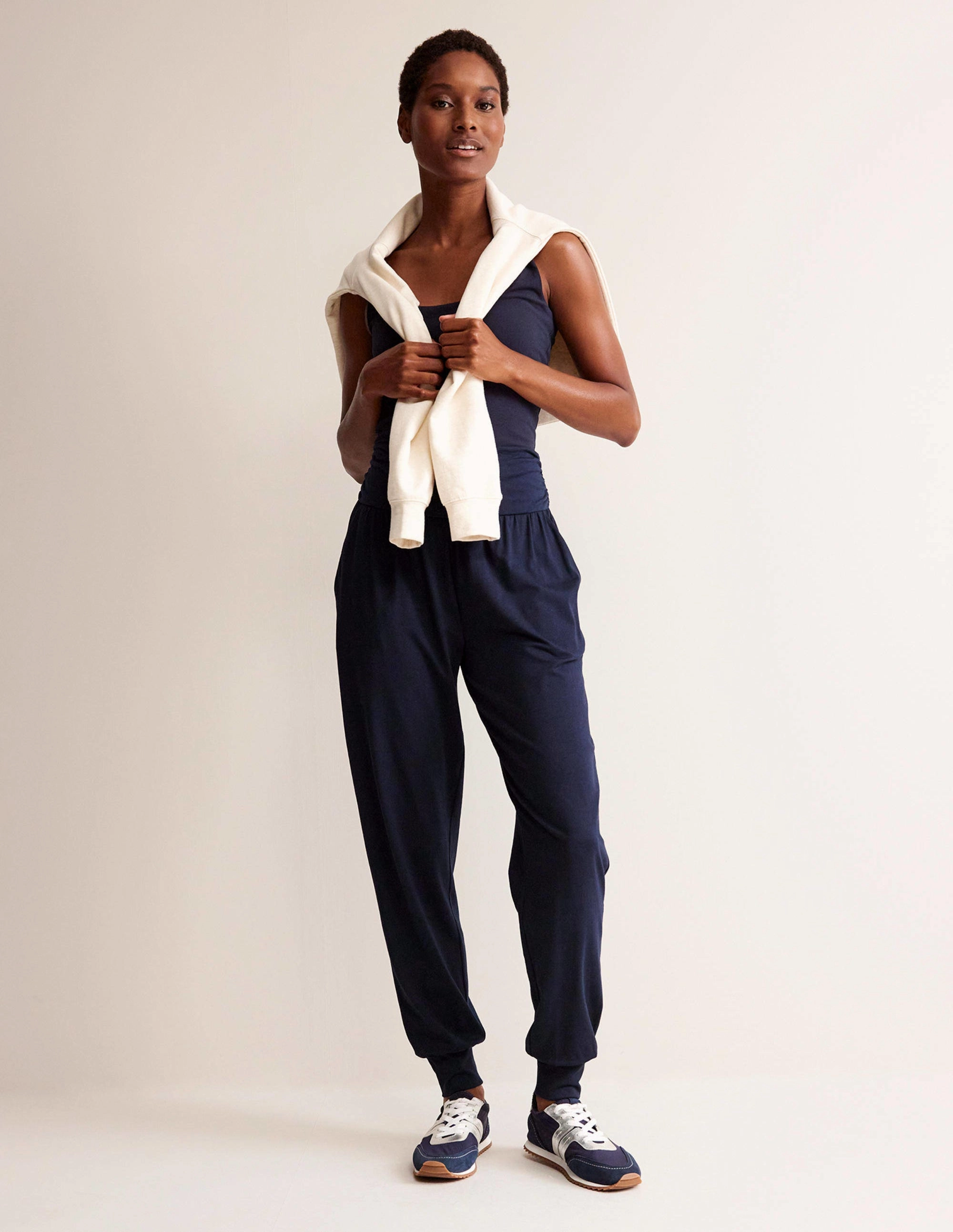 High Durability Stitching Non Irritating Hareem Jersey Joggers-Navy