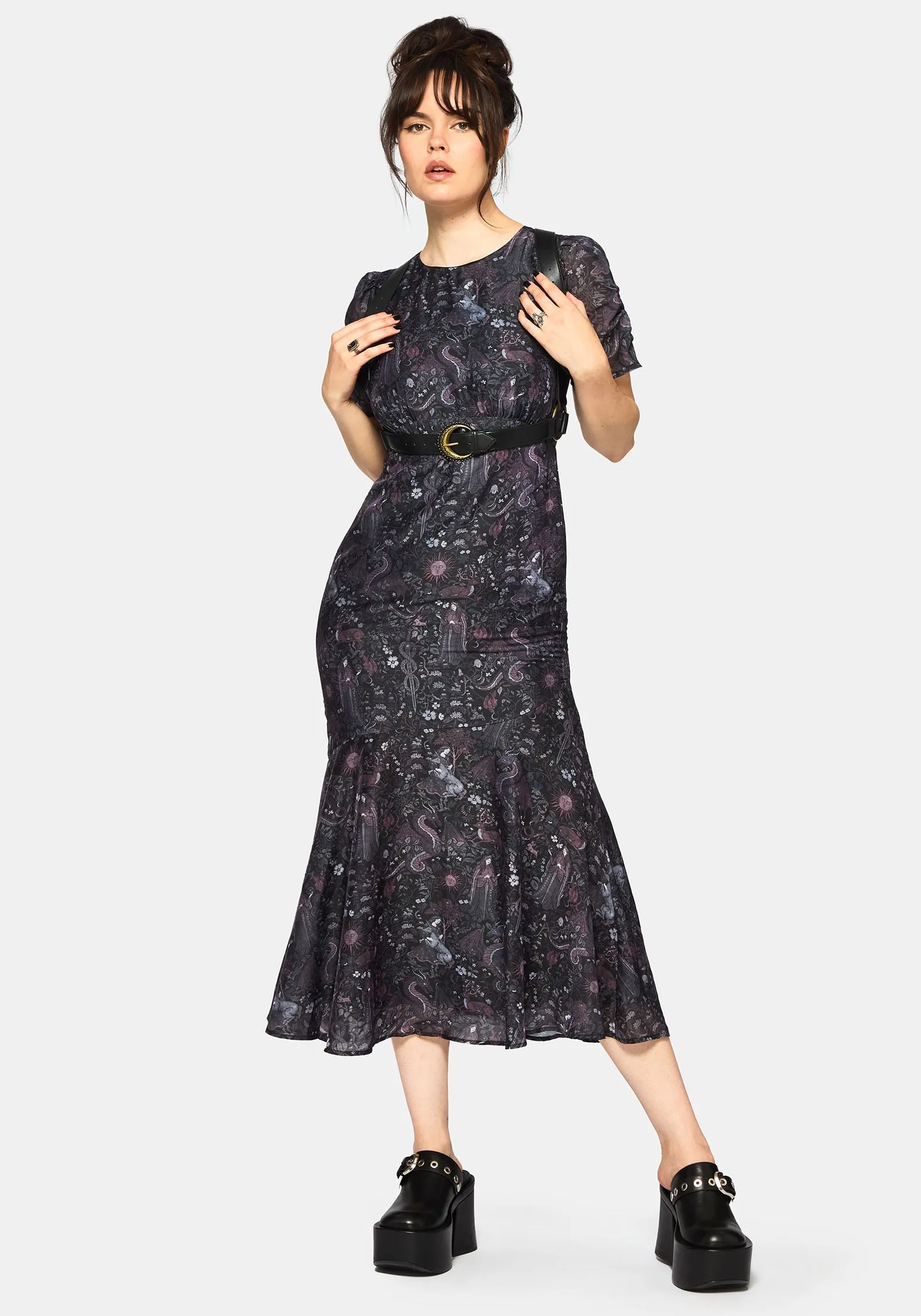 Tear-resistant Haunt Medieval Print Chiffon Maxi Dress
