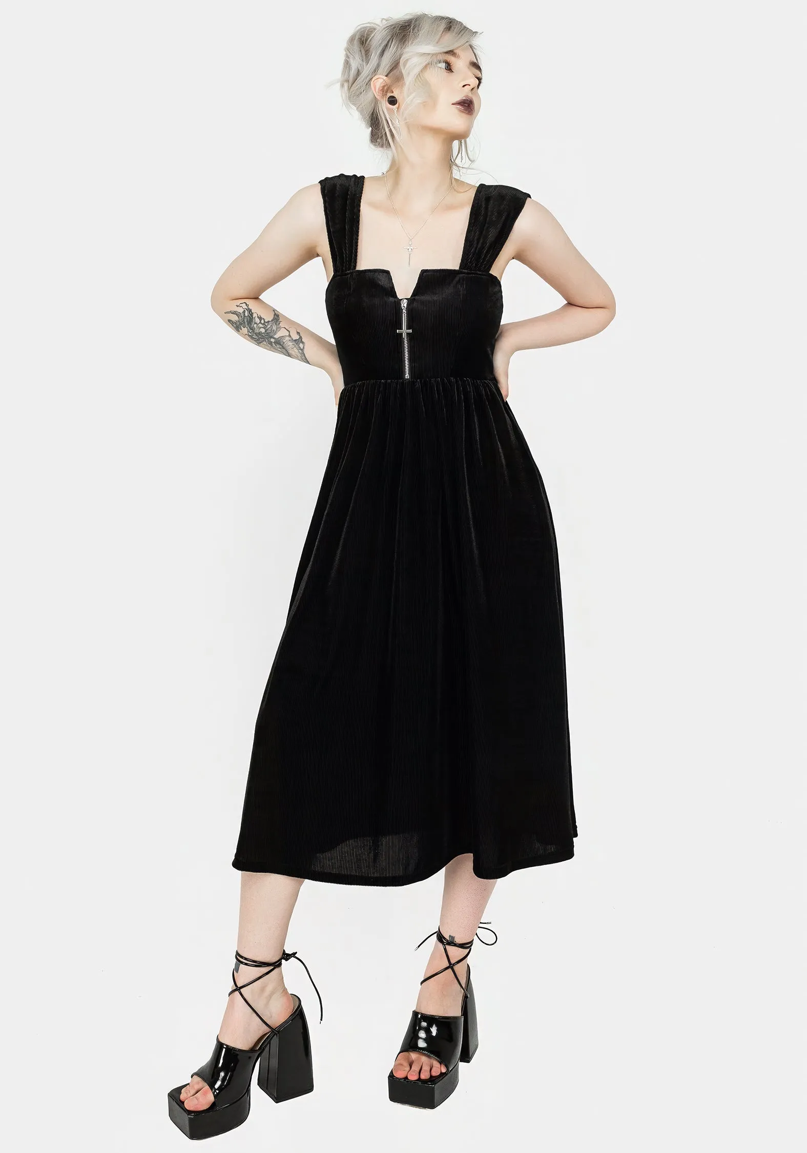 Knit Warm Cafe Vibe Heartless Zip Front Midi Dress