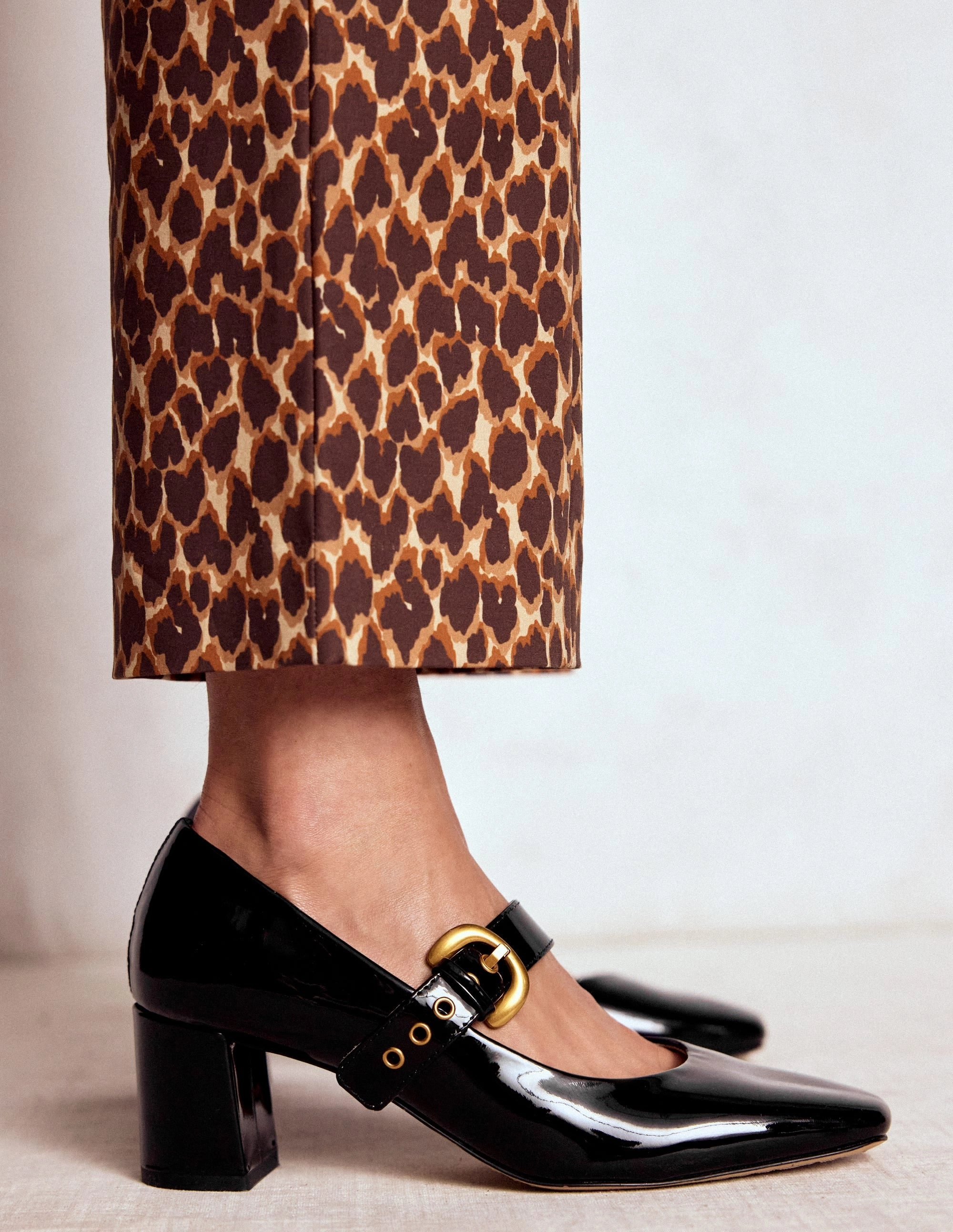 Heeled Buckle Mary Janes-Black Subtle Shine