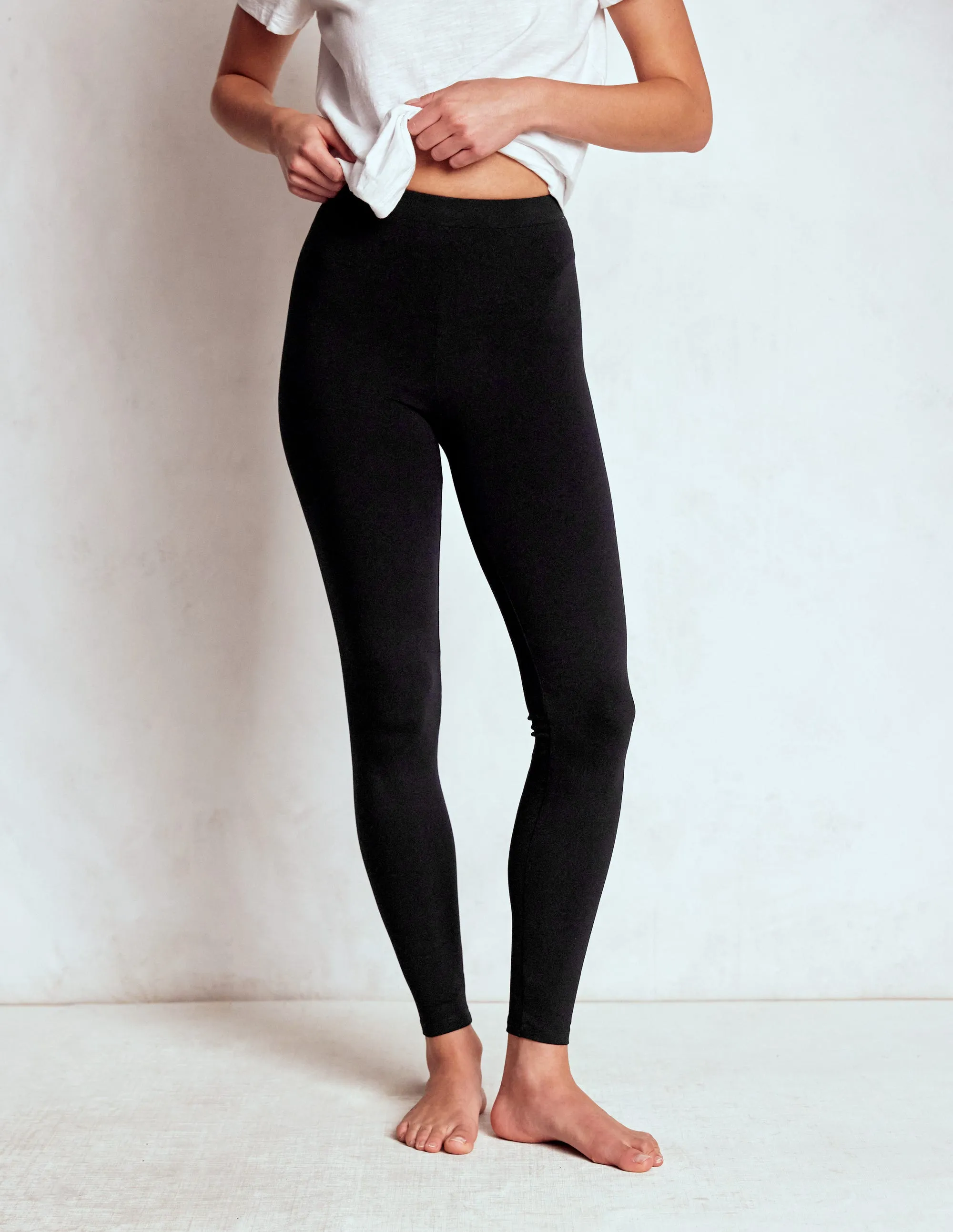 Minimalist Design High Rise Jersey Leggings-Black