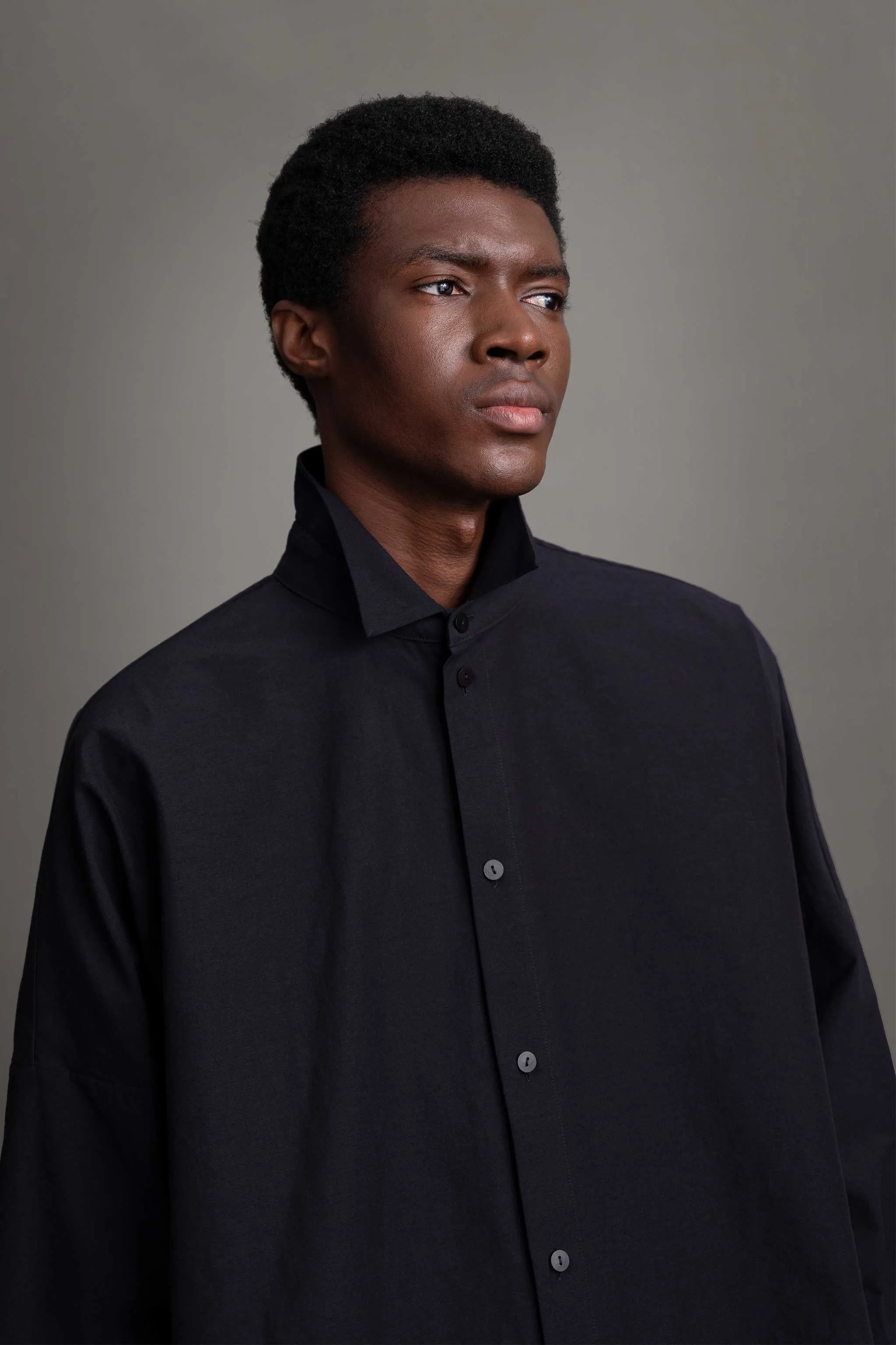 THE FARRIER SHIRT / STRUCTURED COTTON INK Breathable Underarm Vents