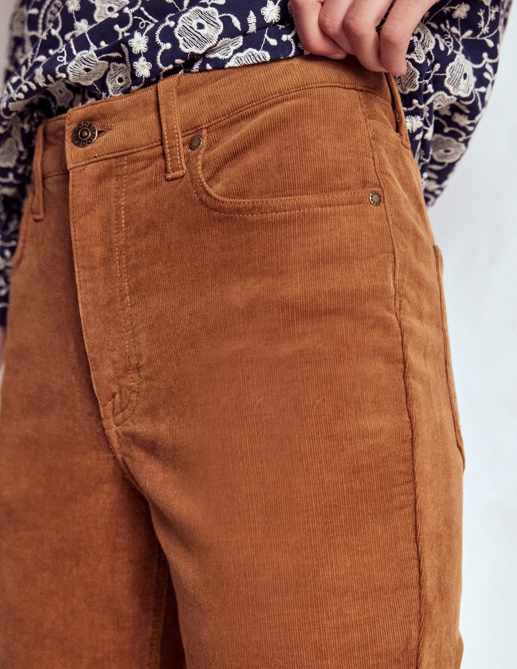 Day Wear High-Waisted Cord Slim Jeans-Ginger