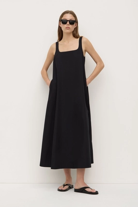 Becca Maxi Dress Metallic Finish Bold Style