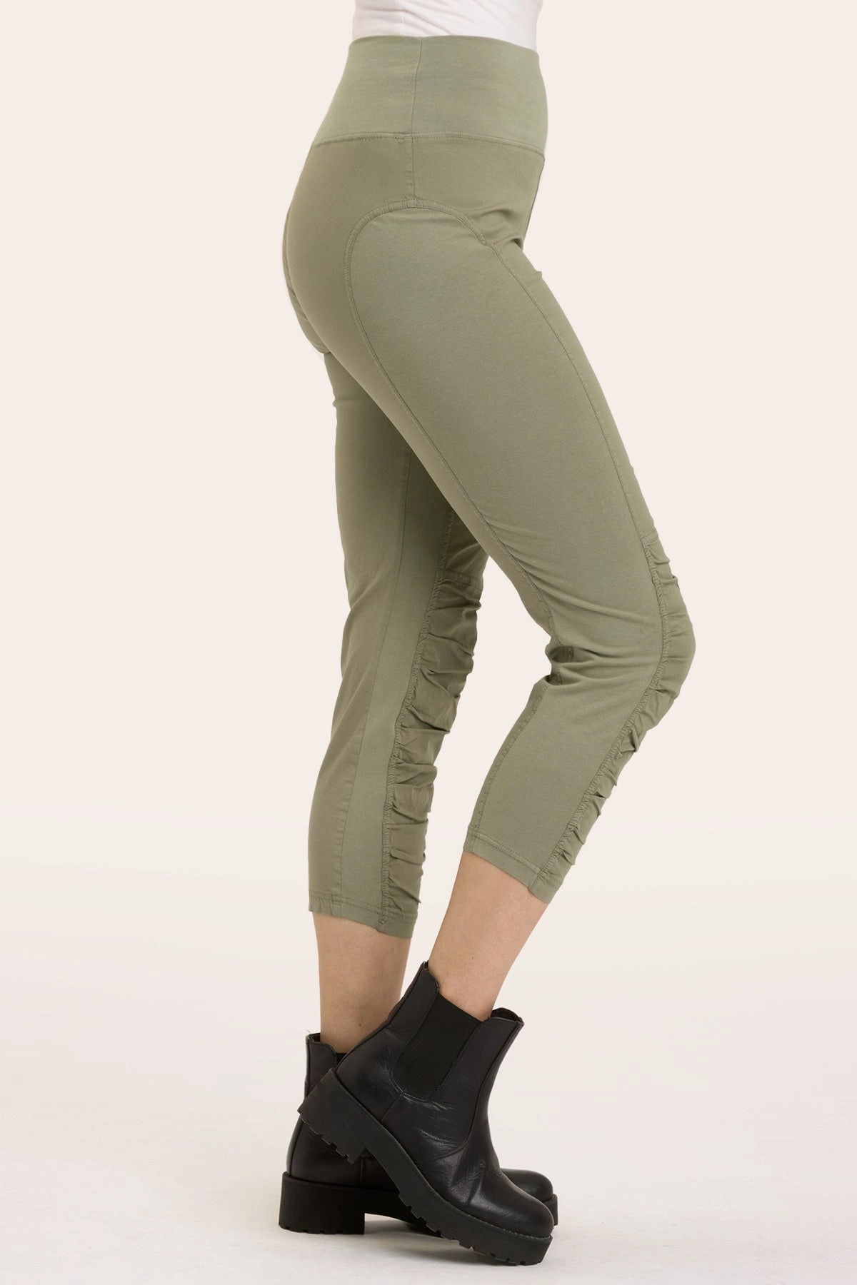 sculpted look Pure Function High Waist Jetter