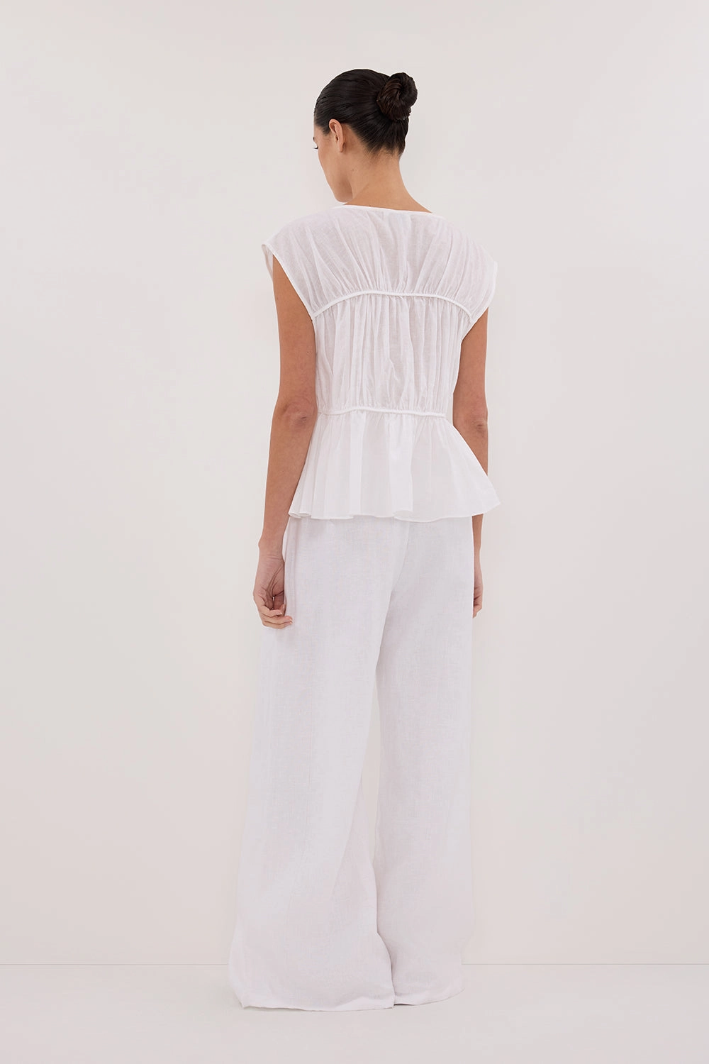 HOLDEN WHITE LINEN PANT BreathableMaterial Chic Wear