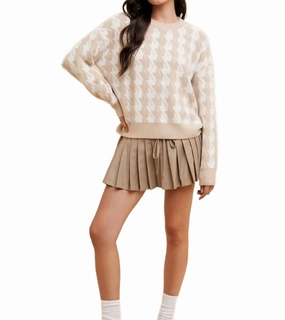 Houndstooth Round Neck Sweater In Latte Trendy Appeal Outdoor Comfort