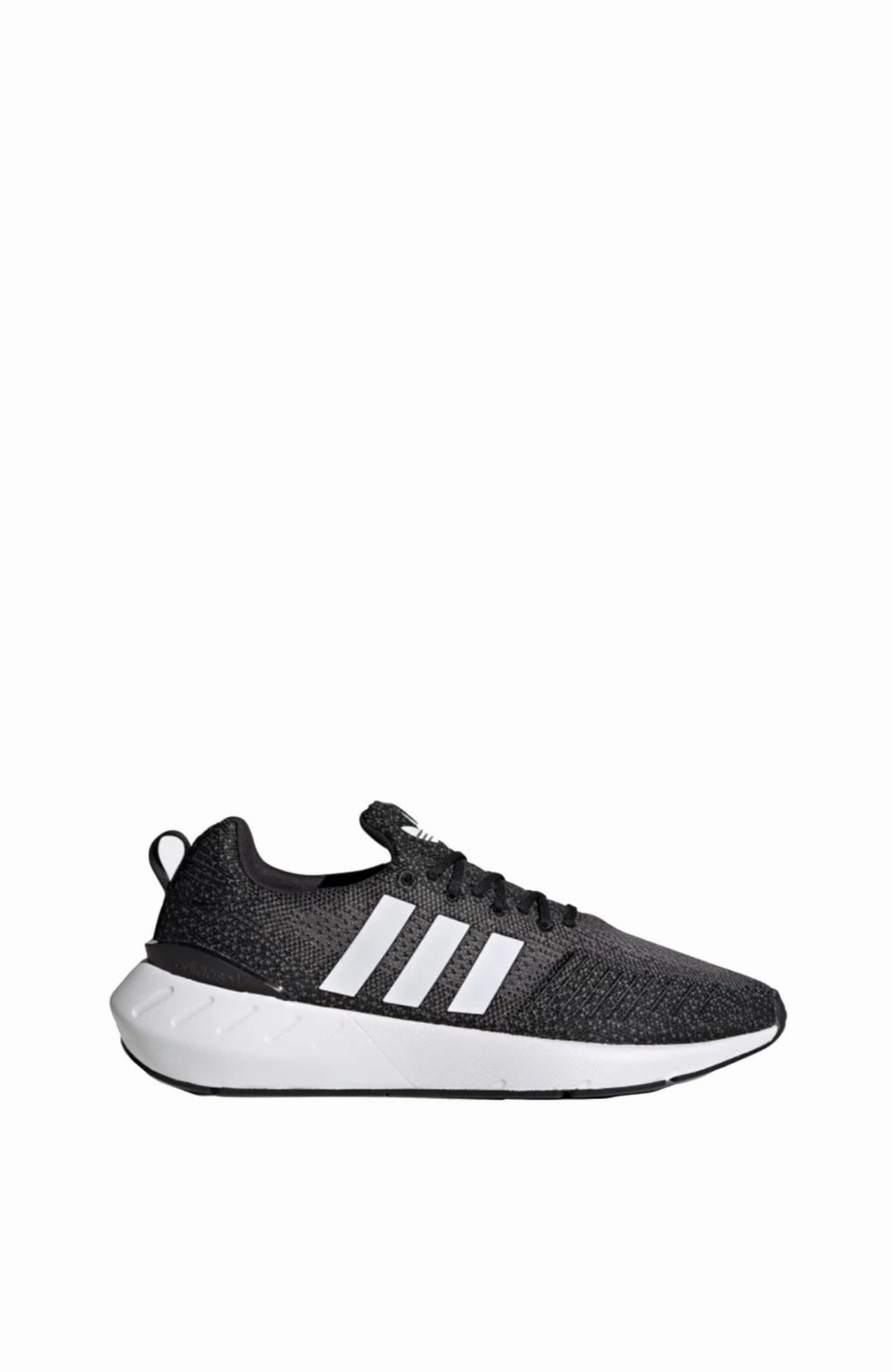Swift Run 22 Shoe Core Black White Wear resistant
