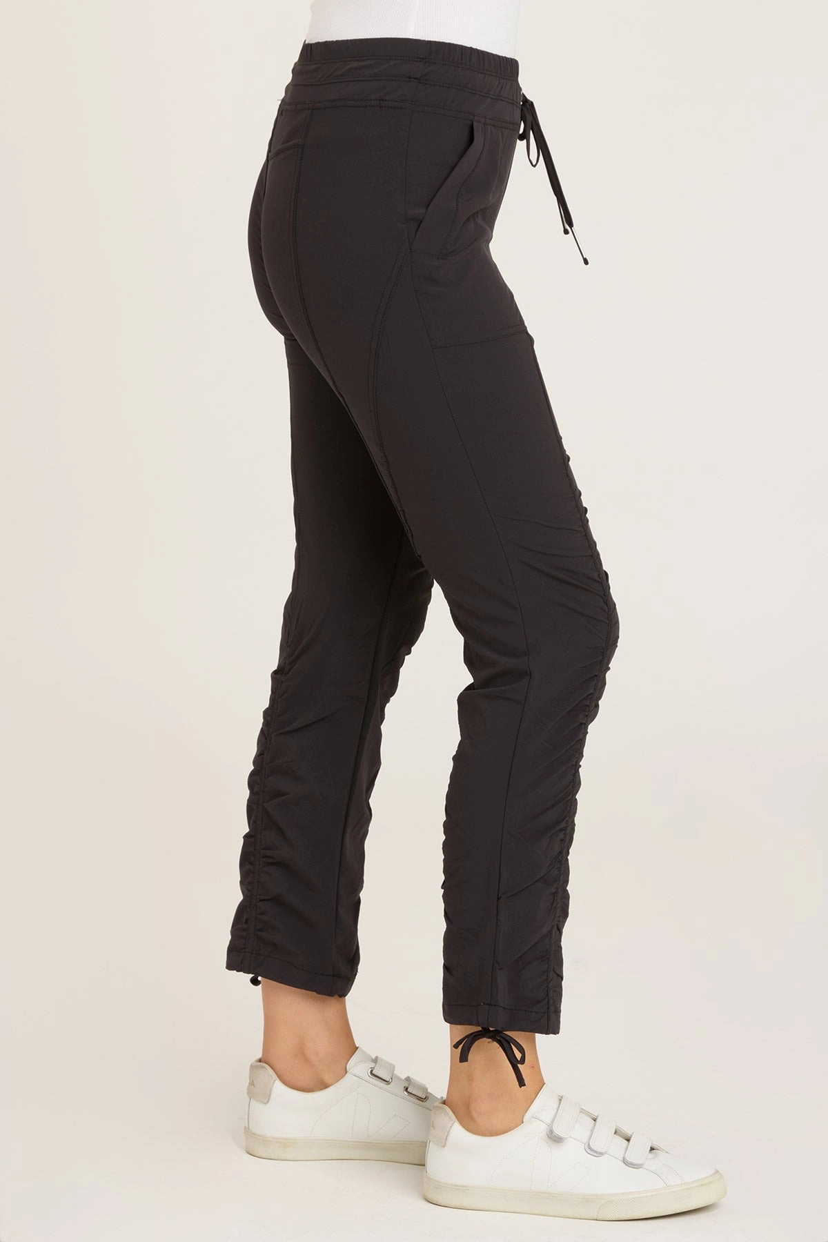 Fashion Layer Fashionable Design Jules Active Ruched Drawstring Stretch Pant
