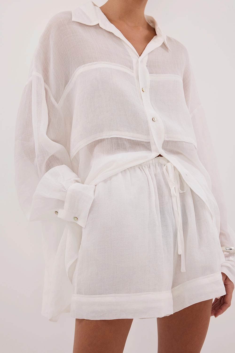 KAI WHITE RAMIE SHORT Easy Flow Fit